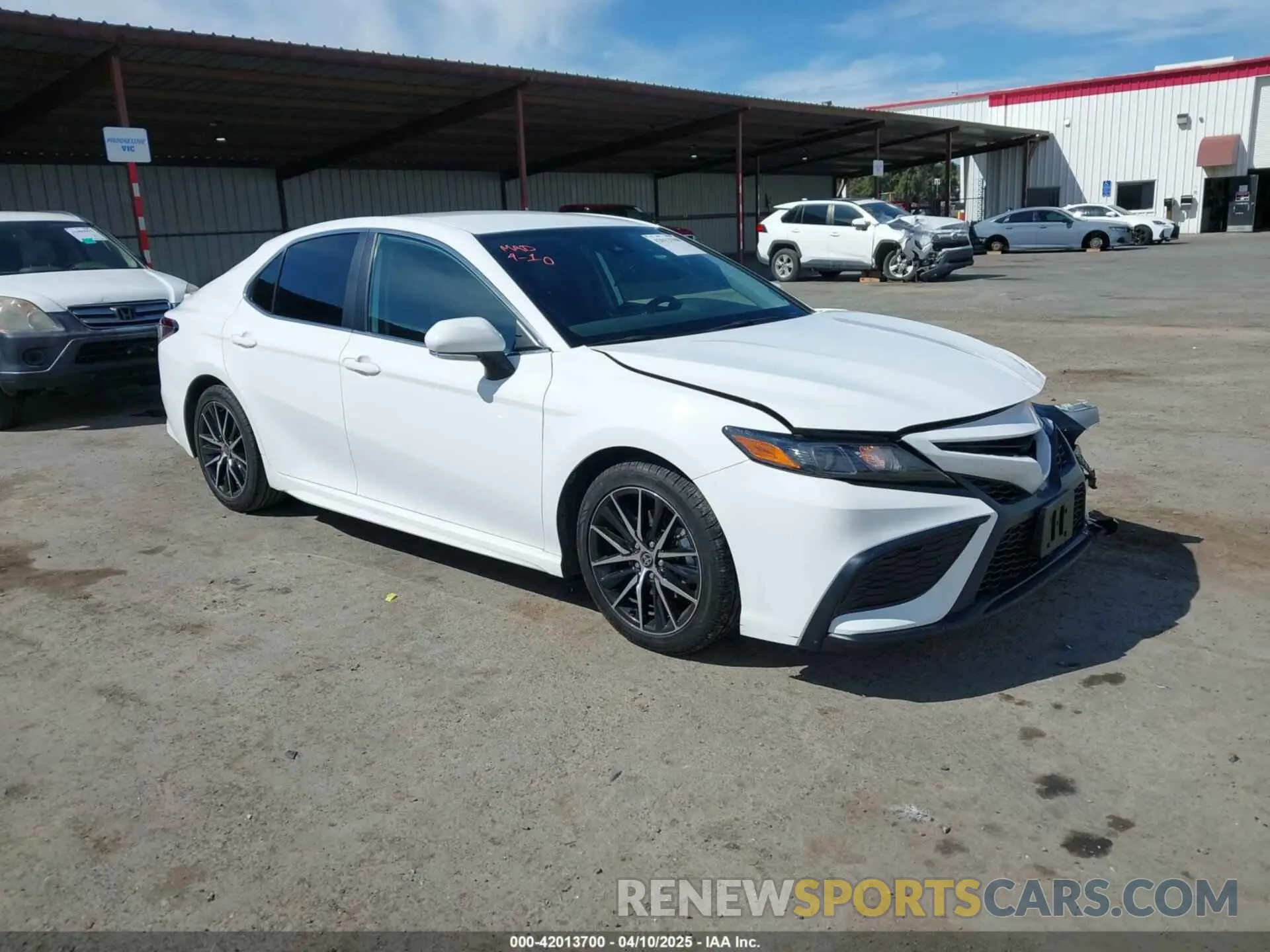 1 Photograph of a damaged car 4T1G31AK3PU615412 TOYOTA CAMRY 2023