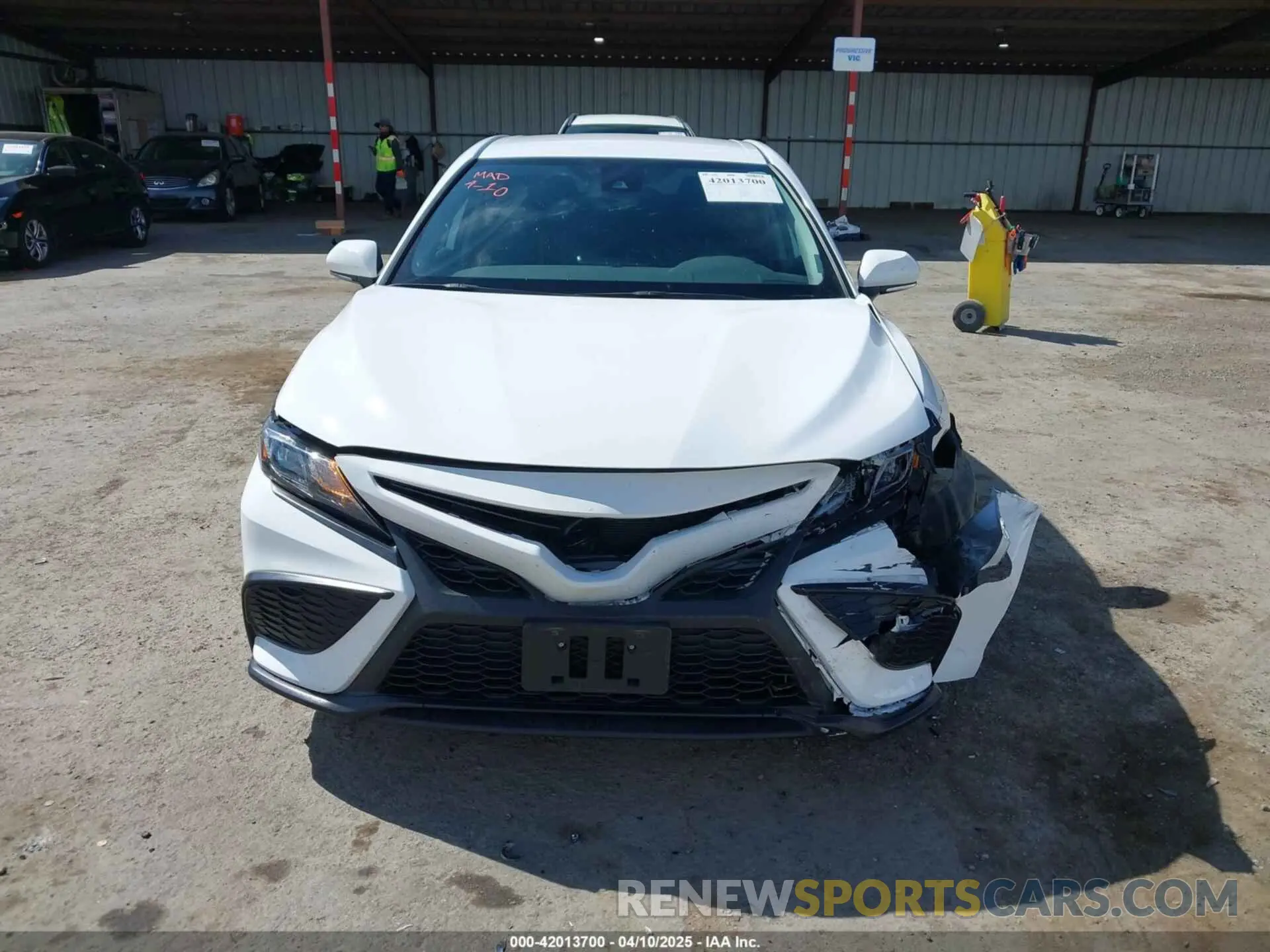 12 Photograph of a damaged car 4T1G31AK3PU615412 TOYOTA CAMRY 2023