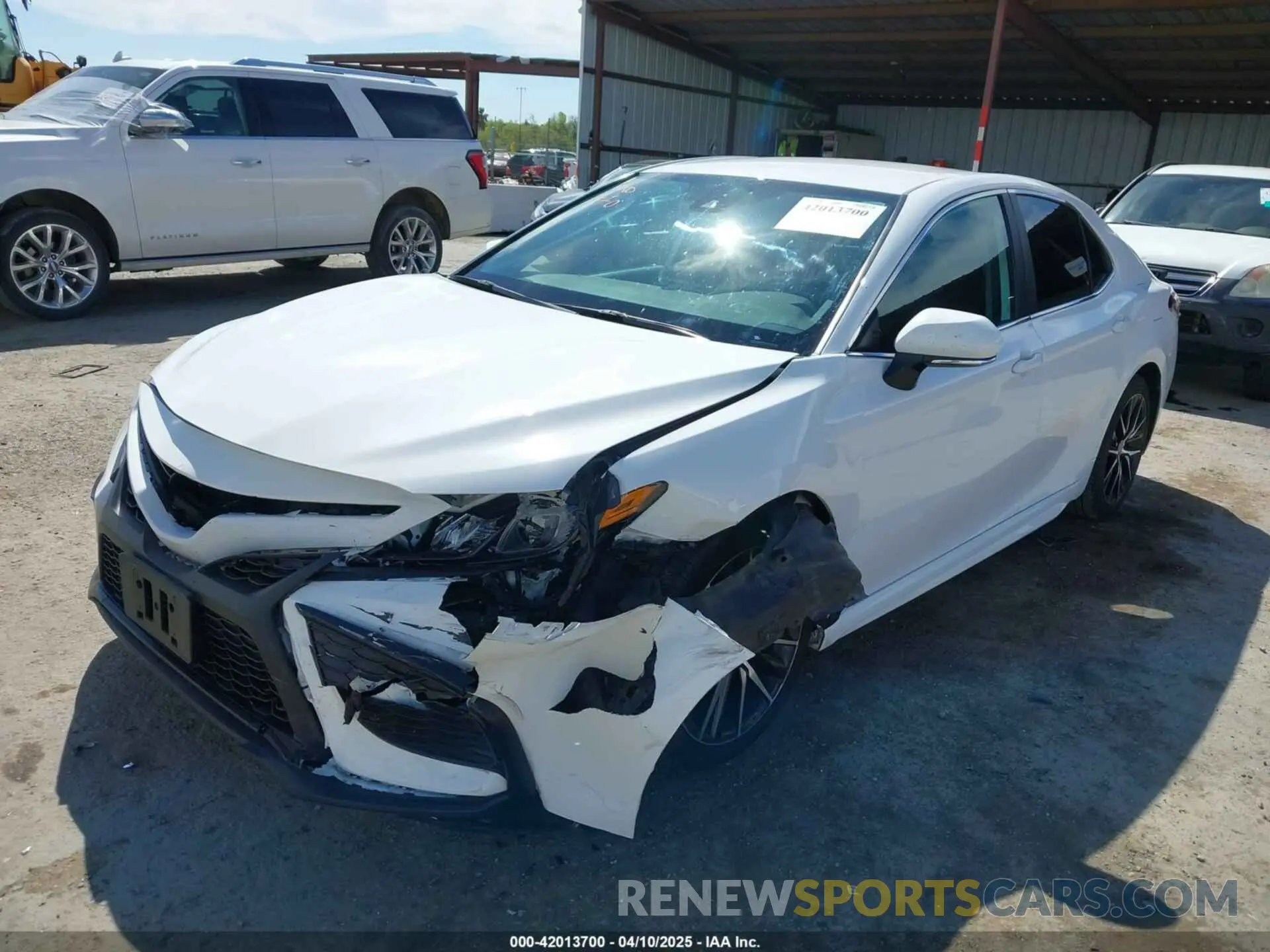 6 Photograph of a damaged car 4T1G31AK3PU615412 TOYOTA CAMRY 2023