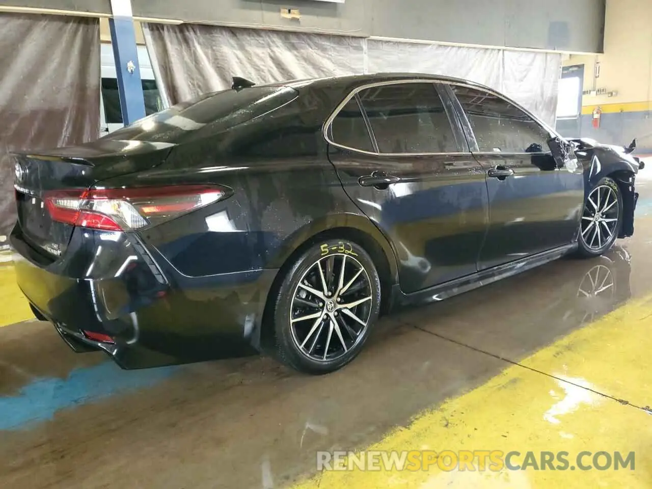 3 Photograph of a damaged car 4T1G31AK9PU619867 TOYOTA CAMRY 2023