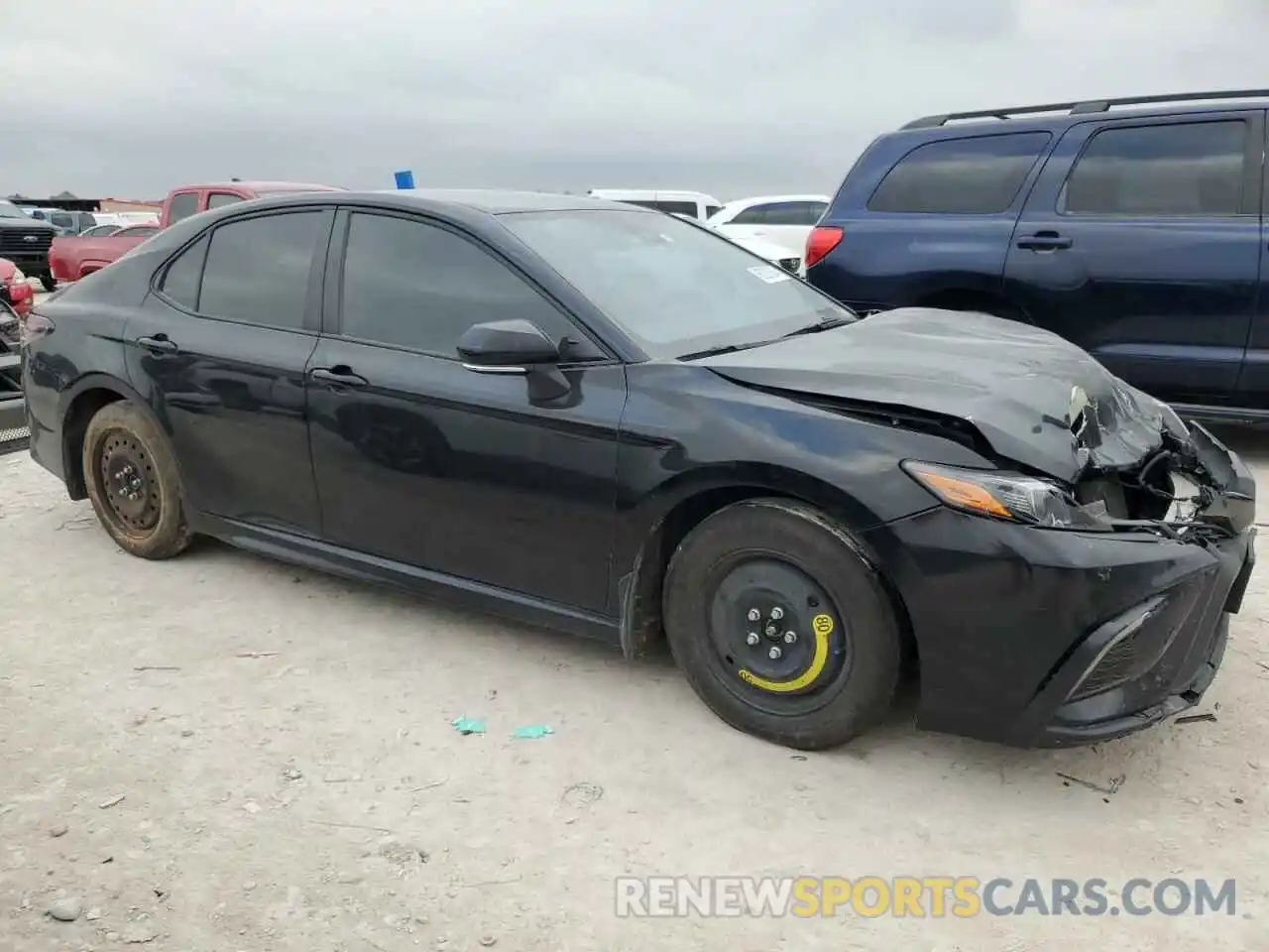 4 Photograph of a damaged car 4T1G31AKXPU046168 TOYOTA CAMRY 2023