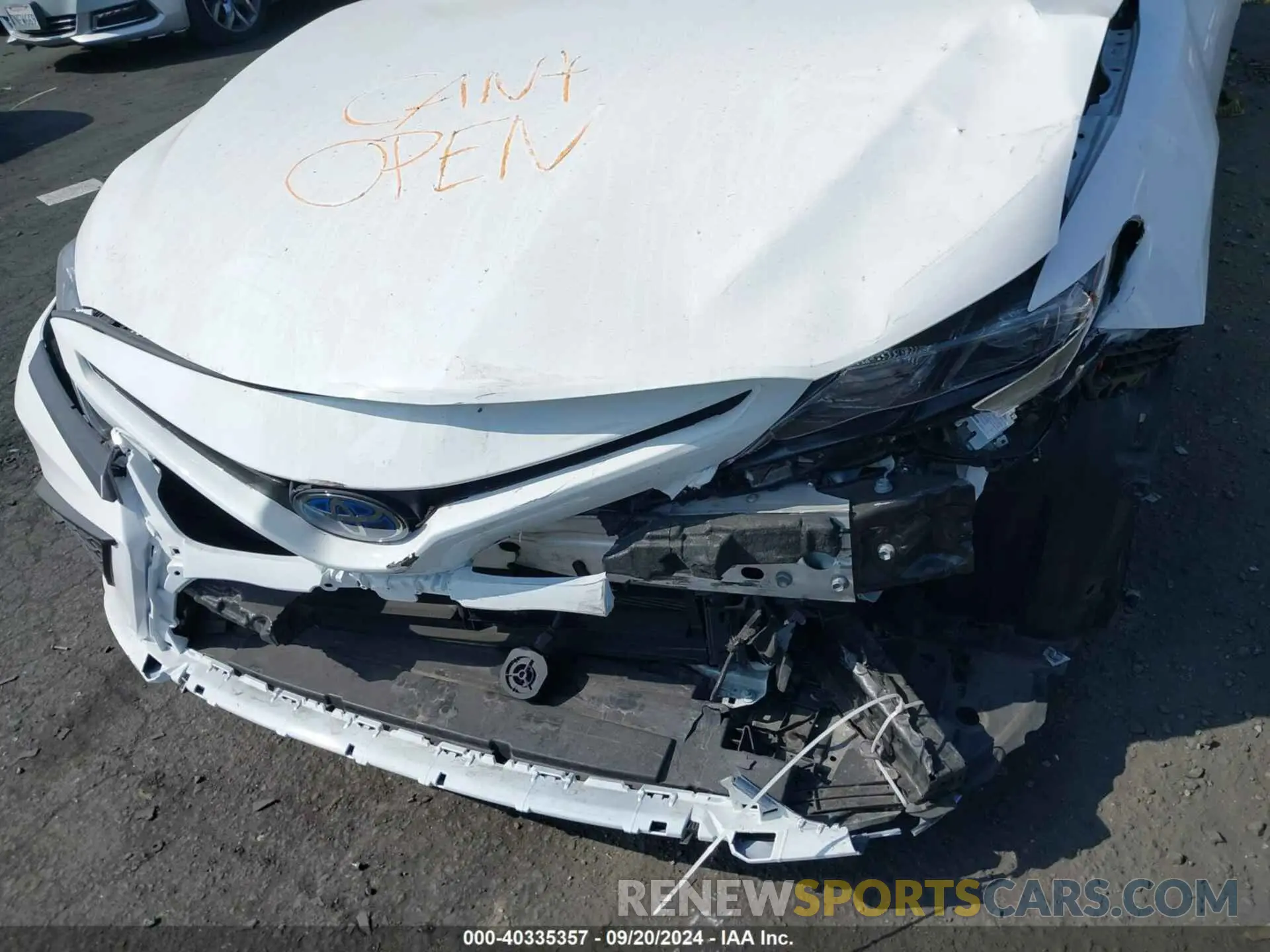 19 Photograph of a damaged car 4T1G31AKXPU609722 TOYOTA CAMRY 2023