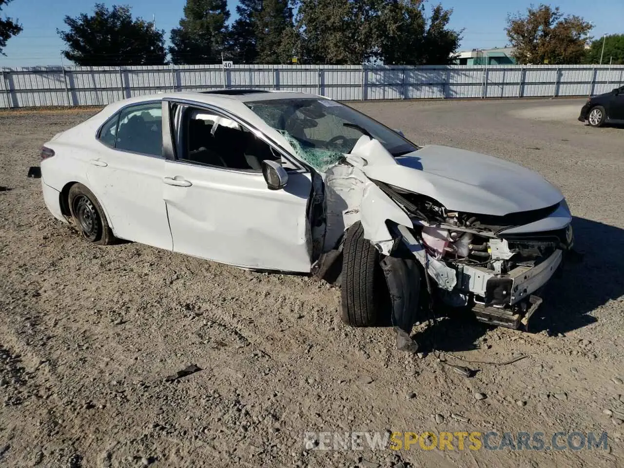 4 Photograph of a damaged car 4T1H31AKXPU052962 TOYOTA CAMRY 2023