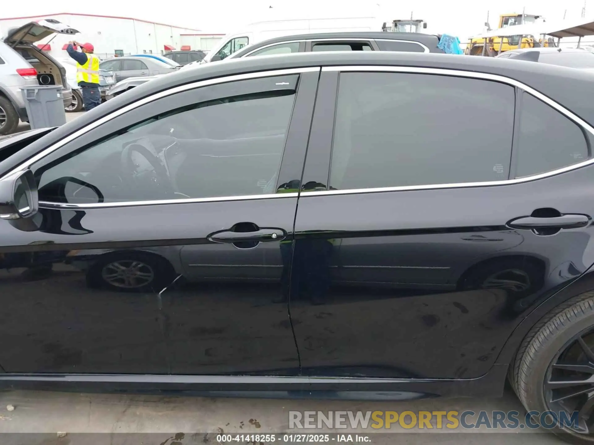 15 Photograph of a damaged car 4T1K31AK0PU053883 TOYOTA CAMRY 2023