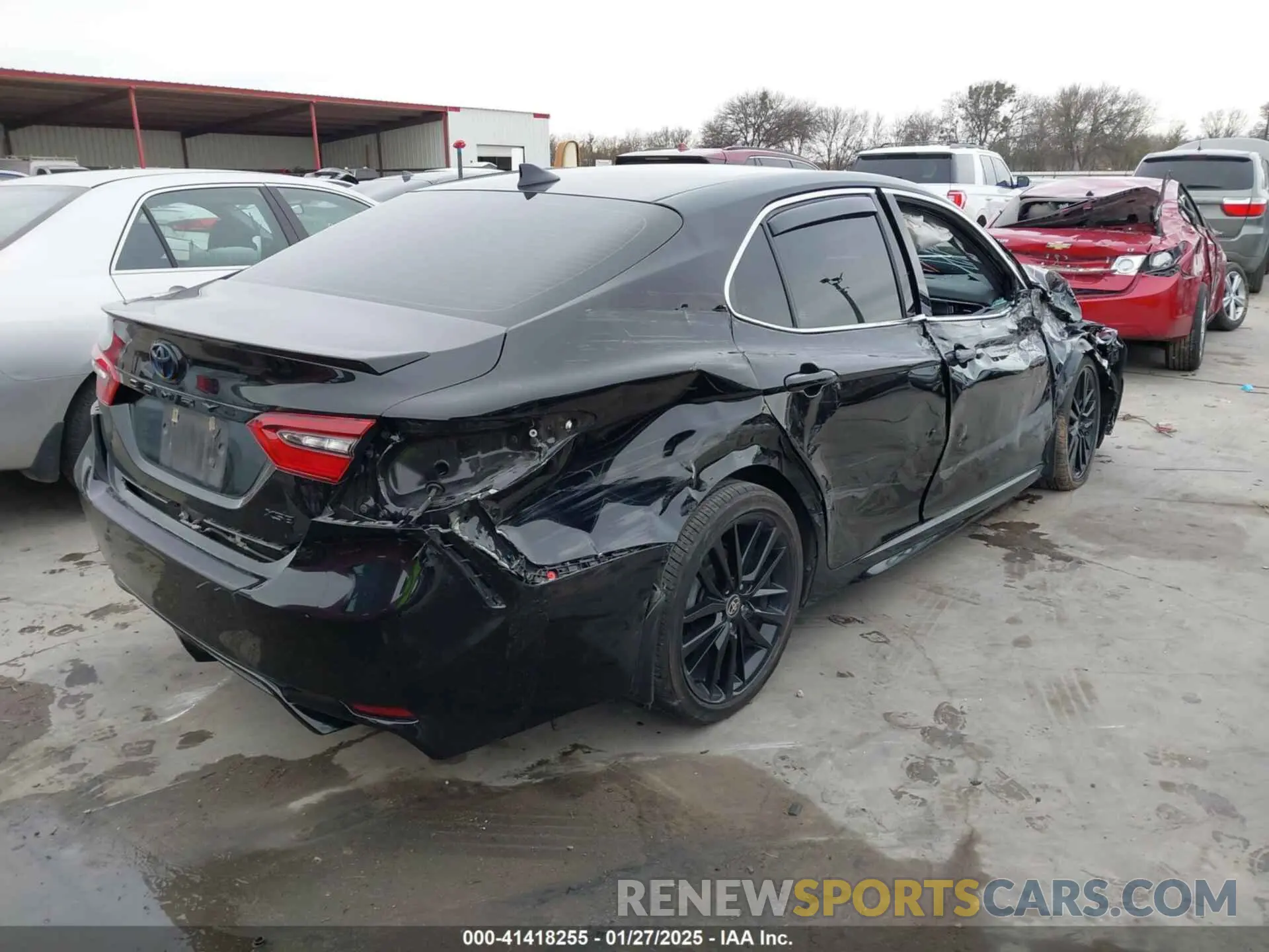 4 Photograph of a damaged car 4T1K31AK0PU053883 TOYOTA CAMRY 2023