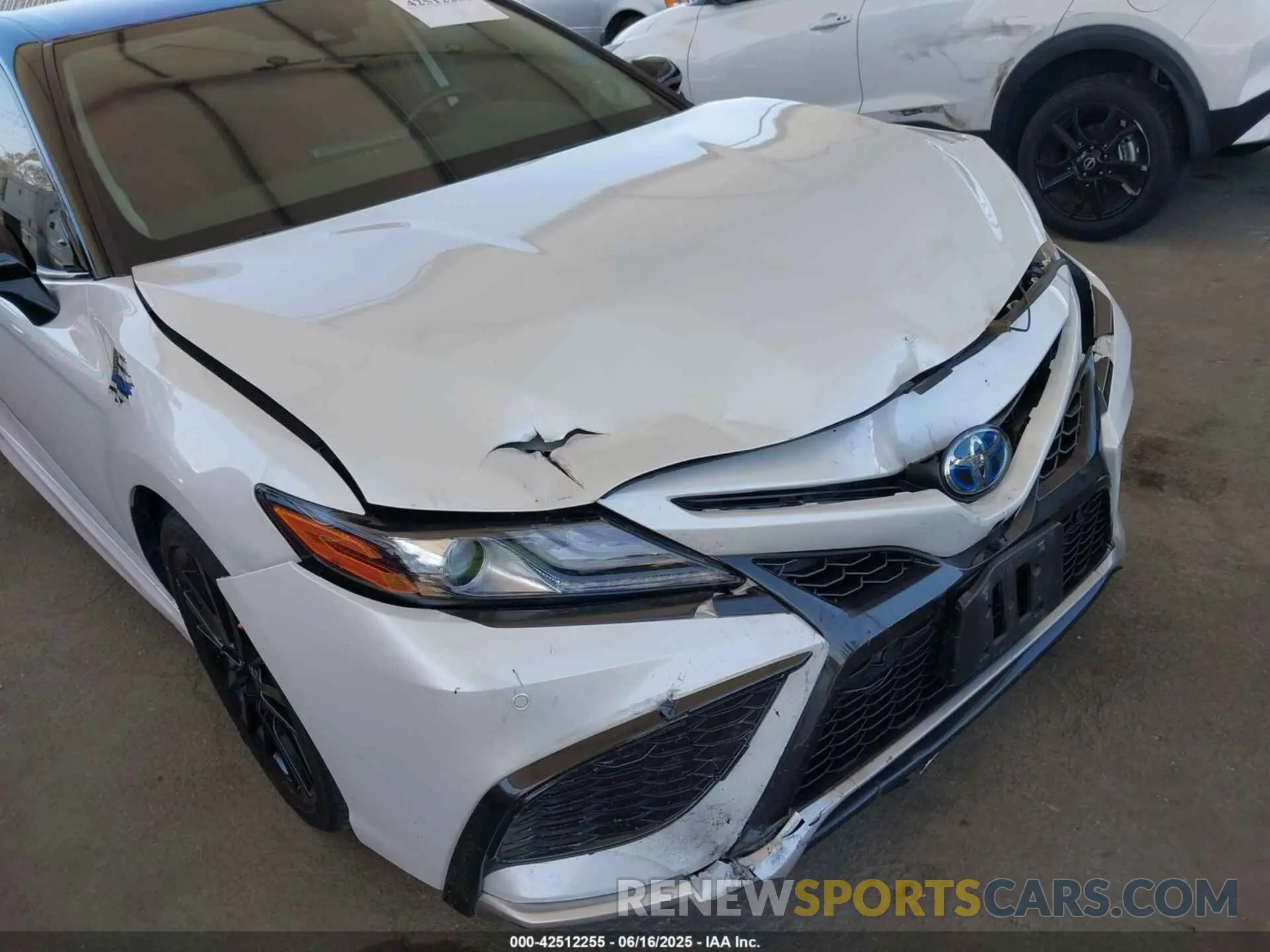 6 Photograph of a damaged car 4T1K31AK1PU058106 TOYOTA CAMRY 2023