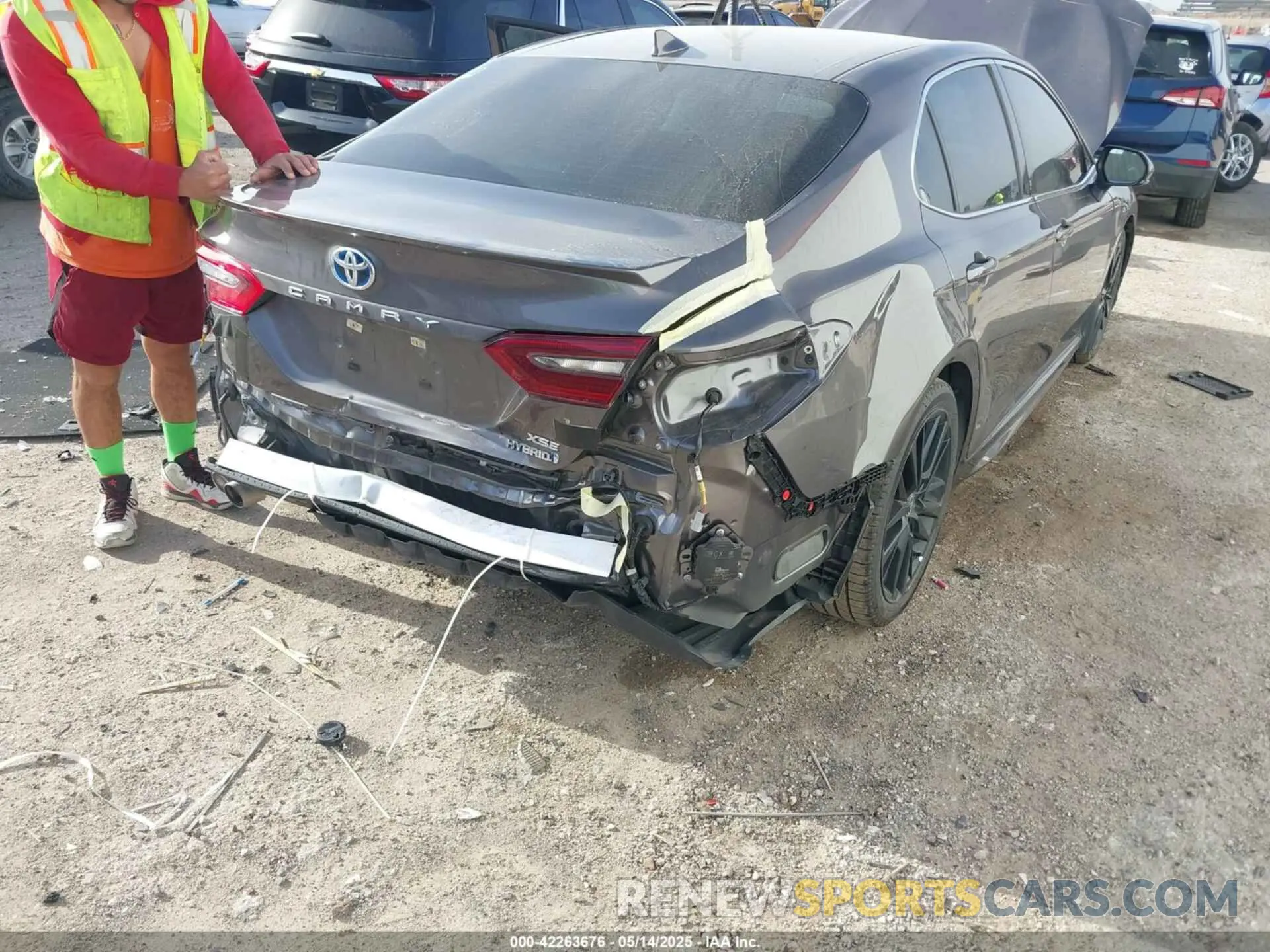 6 Photograph of a damaged car 4T1K31AK2PU618862 TOYOTA CAMRY 2023