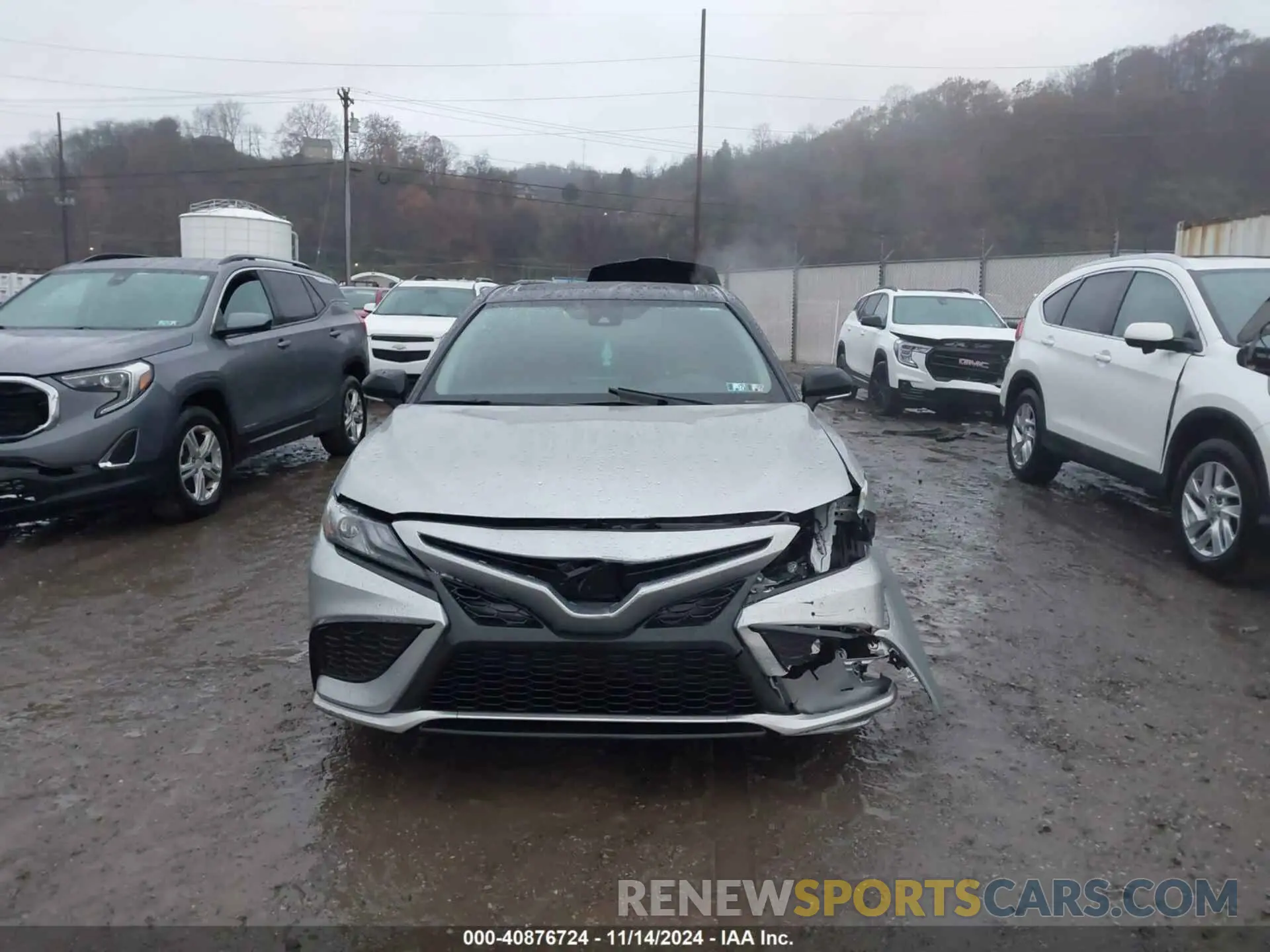 13 Photograph of a damaged car 4T1K31AK5PU051367 TOYOTA CAMRY 2023