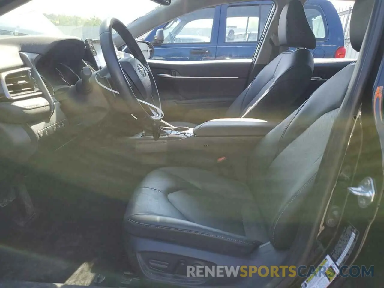 7 Photograph of a damaged car 4T1K31AK6PU609825 TOYOTA CAMRY 2023