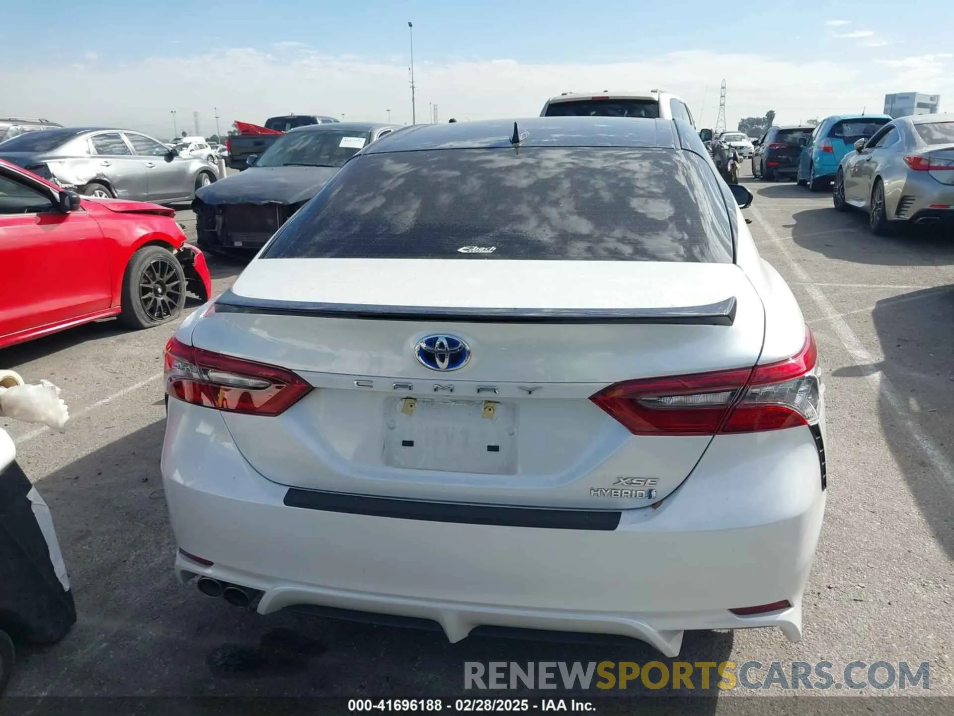 16 Photograph of a damaged car 4T1K31AK9PU046530 TOYOTA CAMRY 2023