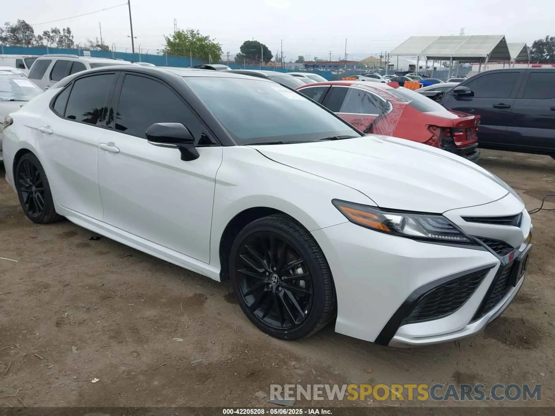 1 Photograph of a damaged car 4T1K31AKXPU057827 TOYOTA CAMRY 2023