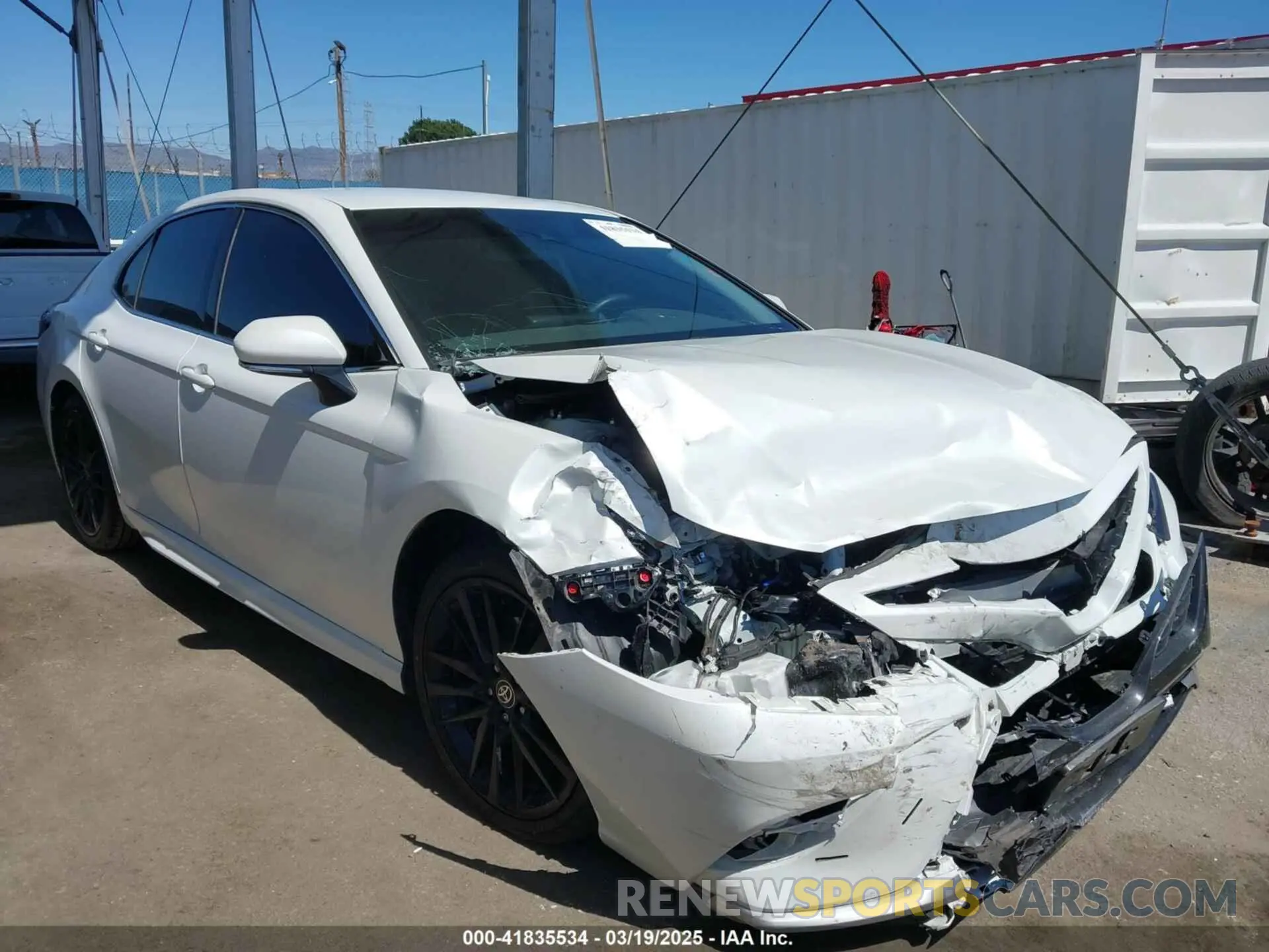 1 Photograph of a damaged car 4T1K31AKXPU600867 TOYOTA CAMRY 2023