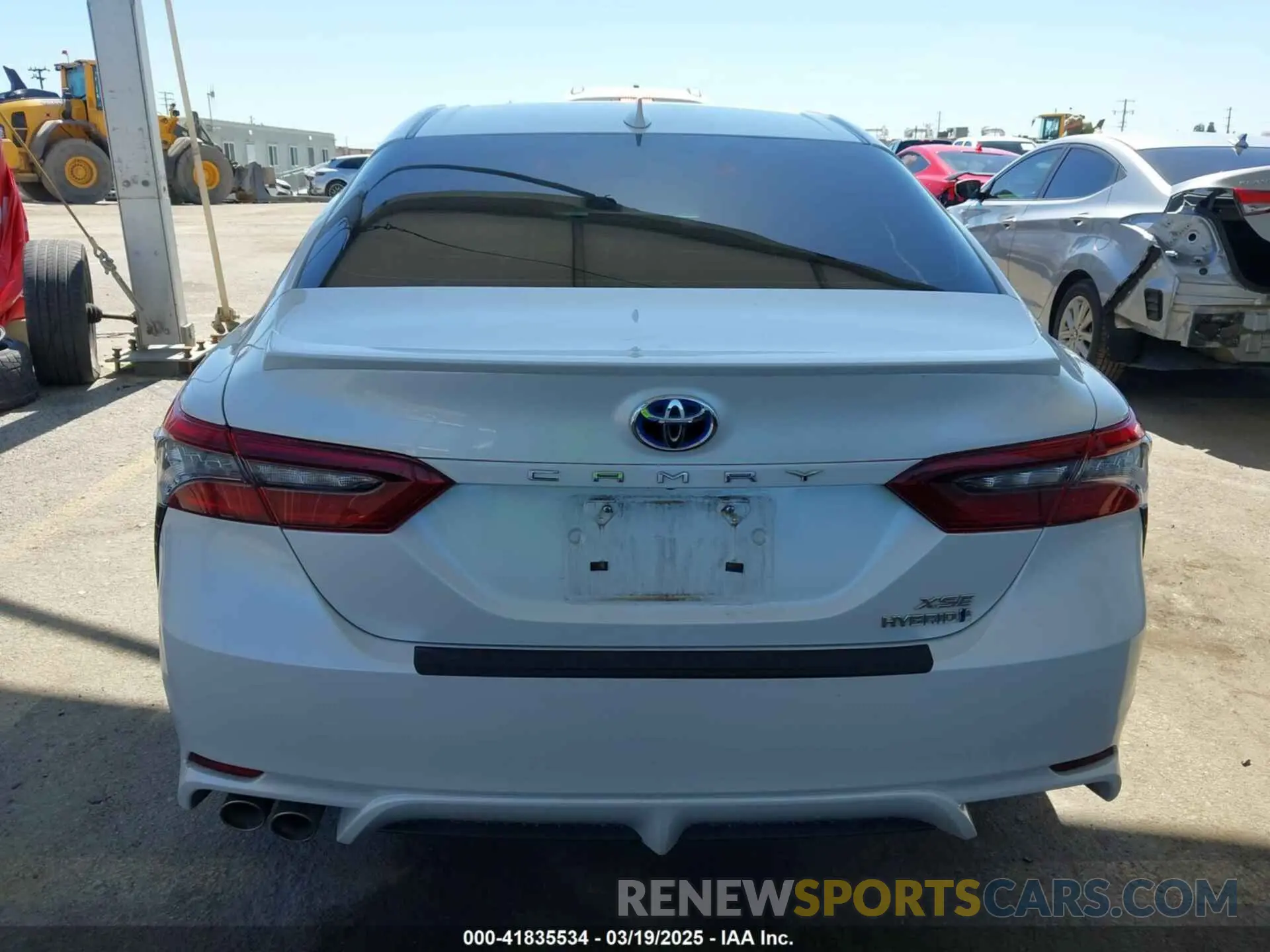 16 Photograph of a damaged car 4T1K31AKXPU600867 TOYOTA CAMRY 2023