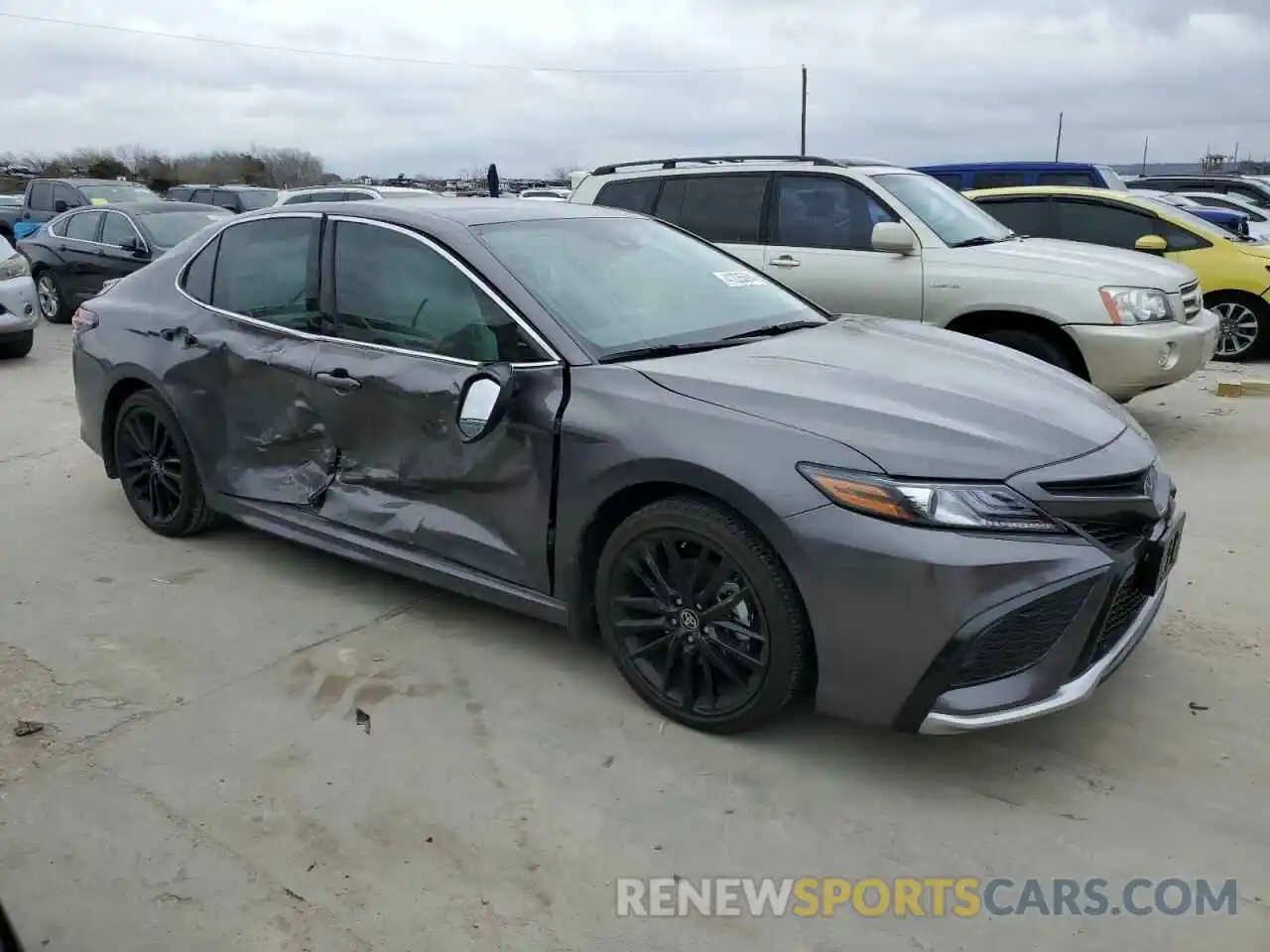 4 Photograph of a damaged car 4T1K31AKXPU620035 TOYOTA CAMRY 2023