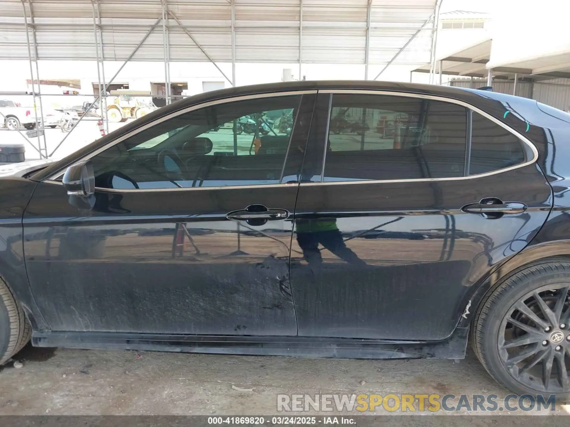 15 Photograph of a damaged car 4T1K61AK0PU098345 TOYOTA CAMRY 2023