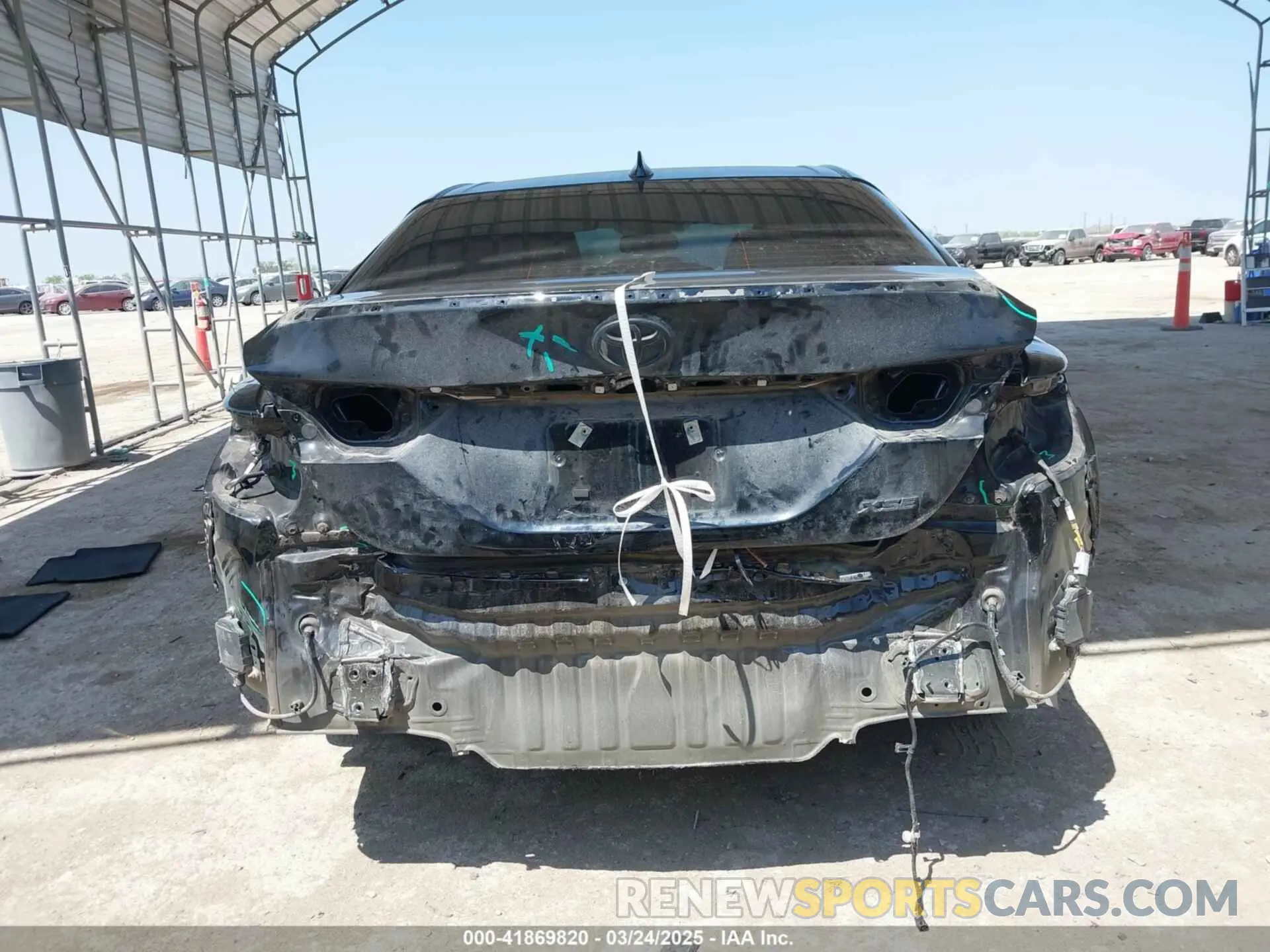 17 Photograph of a damaged car 4T1K61AK0PU098345 TOYOTA CAMRY 2023