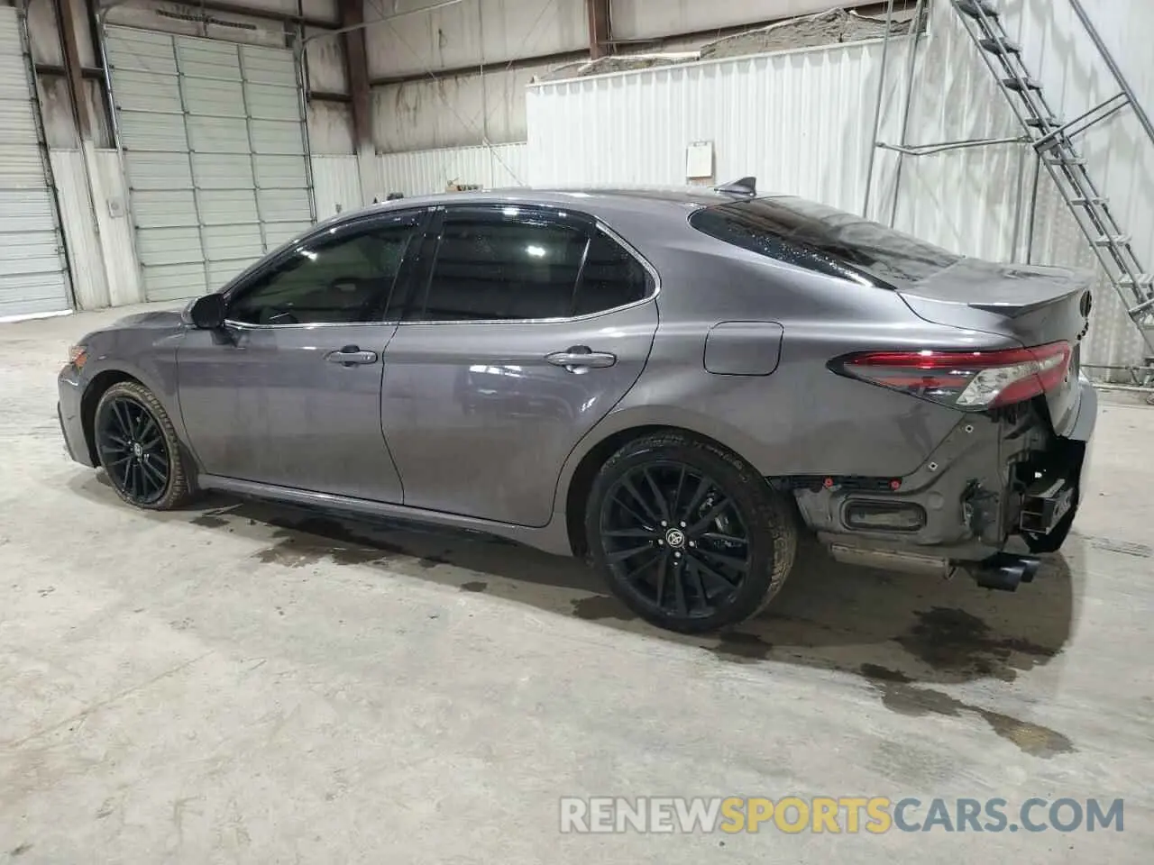 2 Photograph of a damaged car 4T1K61AK0PU725562 TOYOTA CAMRY 2023