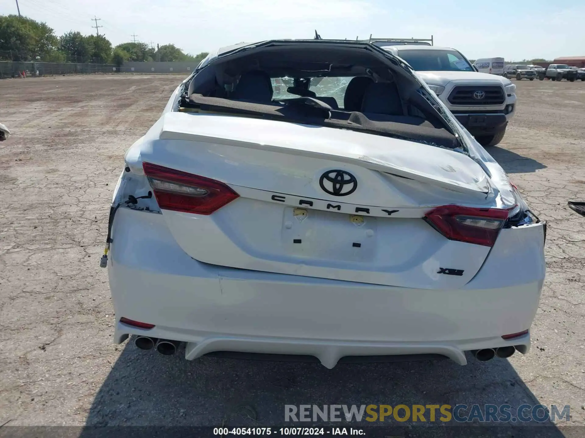 16 Photograph of a damaged car 4T1K61AK0PU757069 TOYOTA CAMRY 2023