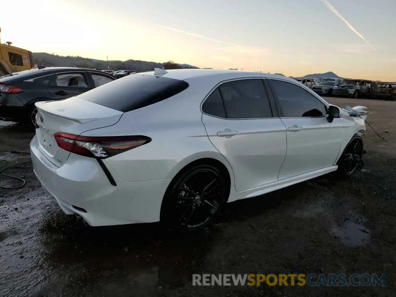 3 Photograph of a damaged car 4T1K61AK0PU780447 TOYOTA CAMRY 2023