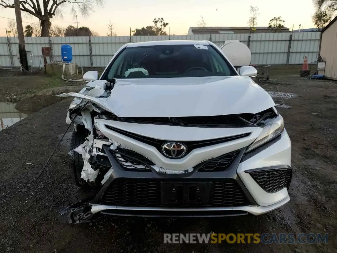 5 Photograph of a damaged car 4T1K61AK0PU780447 TOYOTA CAMRY 2023