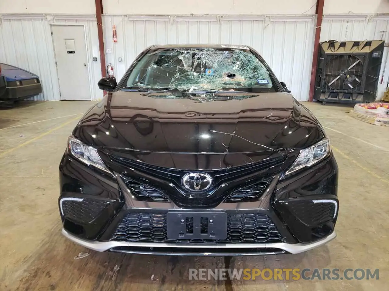 5 Photograph of a damaged car 4T1K61AK0PU831784 TOYOTA CAMRY 2023