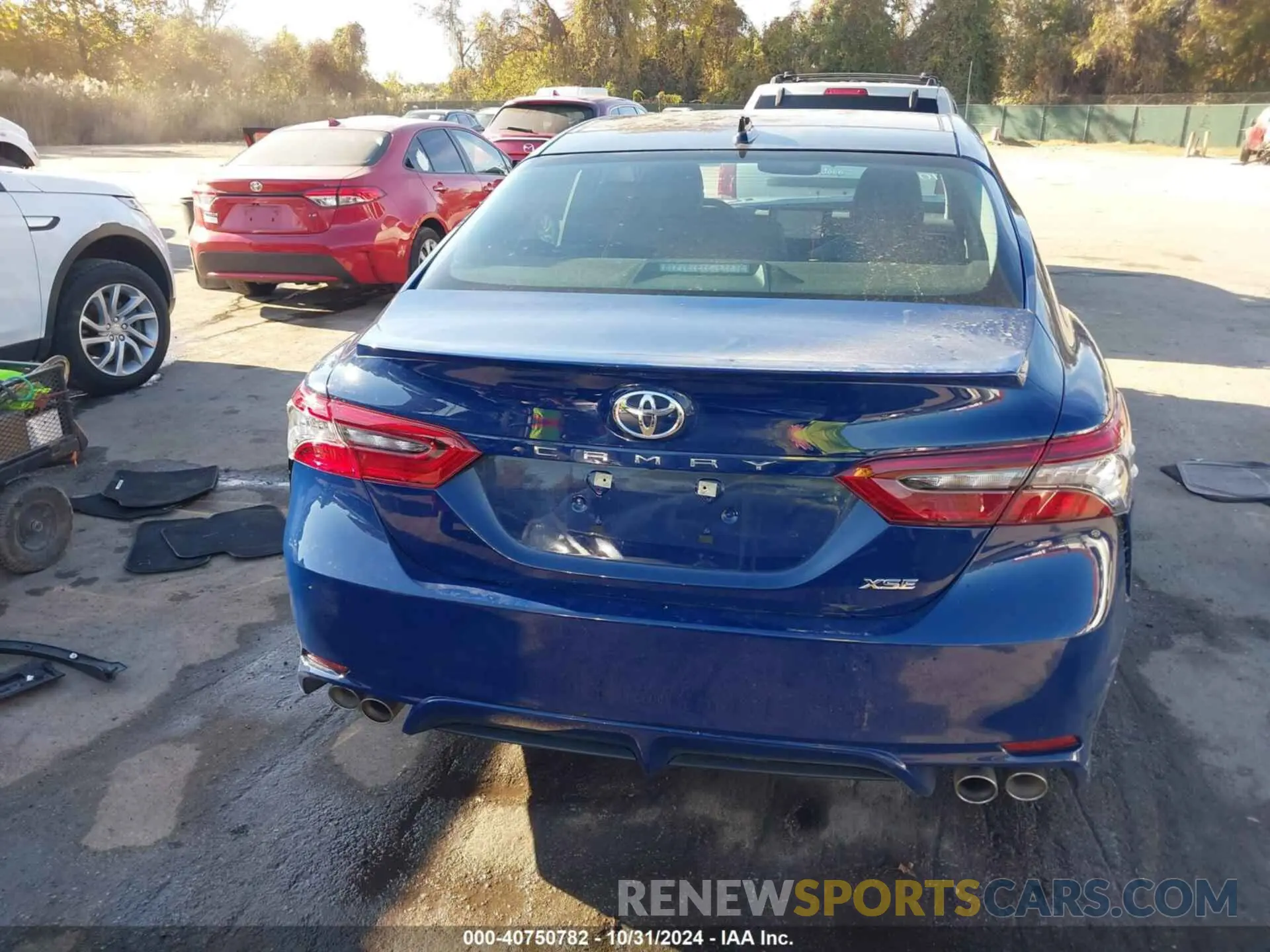 17 Photograph of a damaged car 4T1K61AK1PU132146 TOYOTA CAMRY 2023