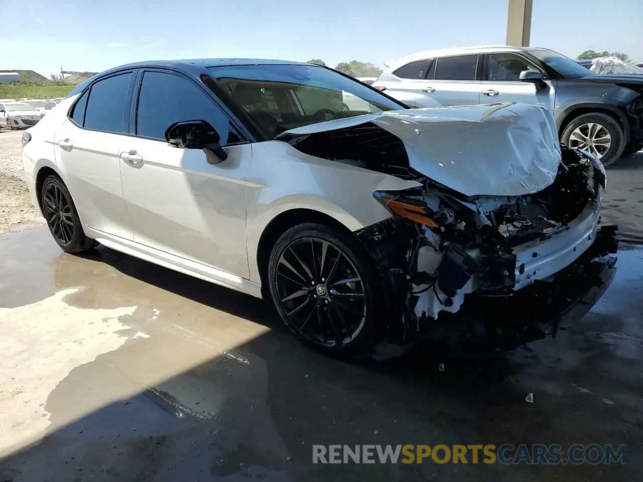 4 Photograph of a damaged car 4T1K61AK1PU145608 TOYOTA CAMRY 2023