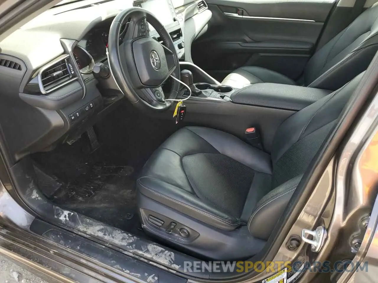 7 Photograph of a damaged car 4T1K61AK1PU152543 TOYOTA CAMRY 2023