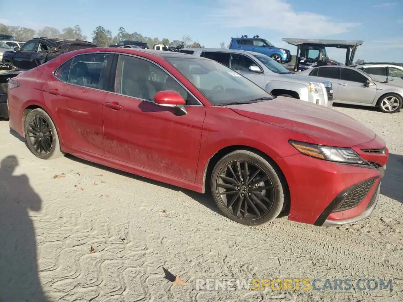 4 Photograph of a damaged car 4T1K61AK1PU163722 TOYOTA CAMRY 2023