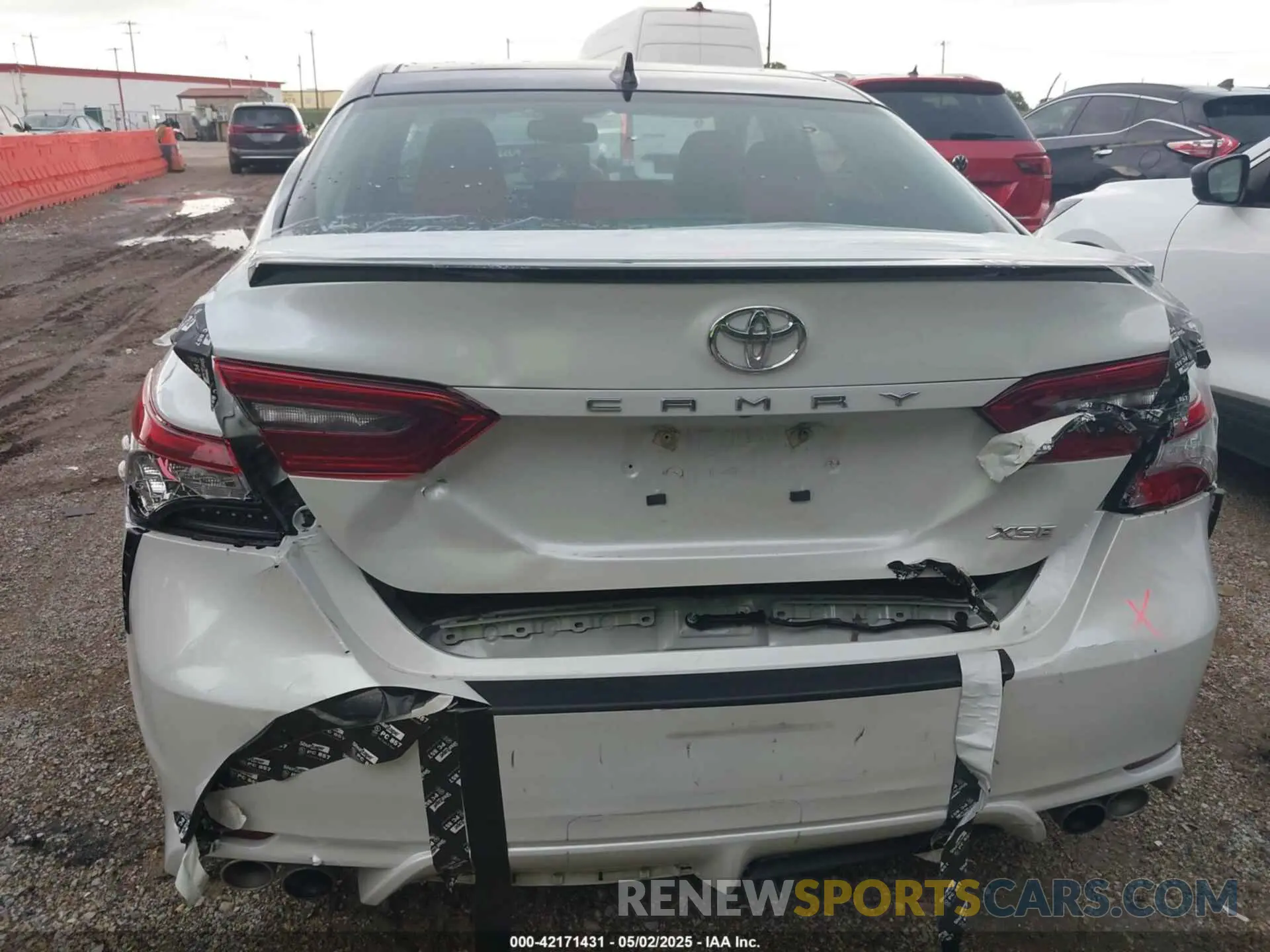 6 Photograph of a damaged car 4T1K61AK1PU182318 TOYOTA CAMRY 2023