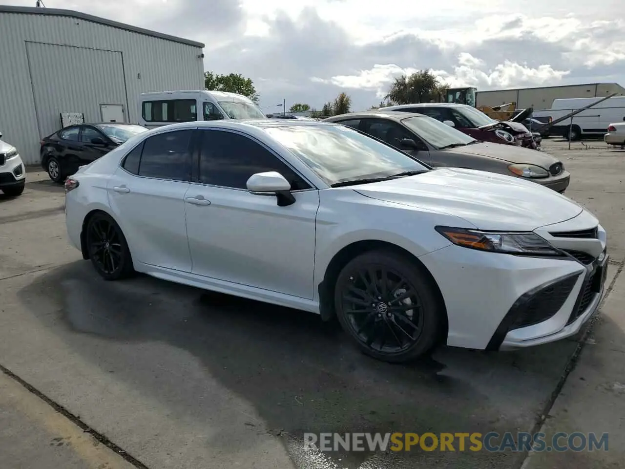4 Photograph of a damaged car 4T1K61AK1PU805839 TOYOTA CAMRY 2023