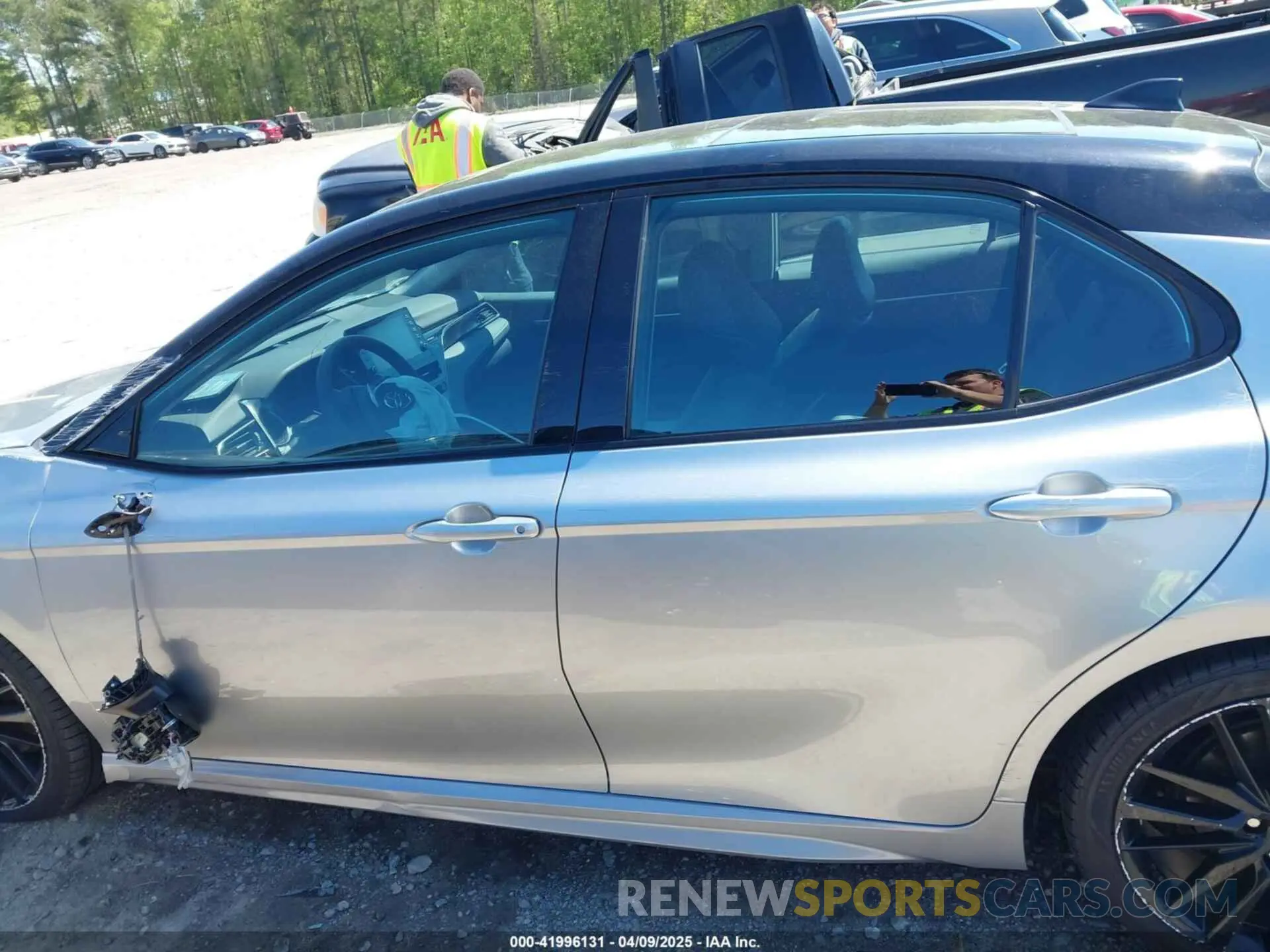 14 Photograph of a damaged car 4T1K61AK2P4175779 TOYOTA CAMRY 2023