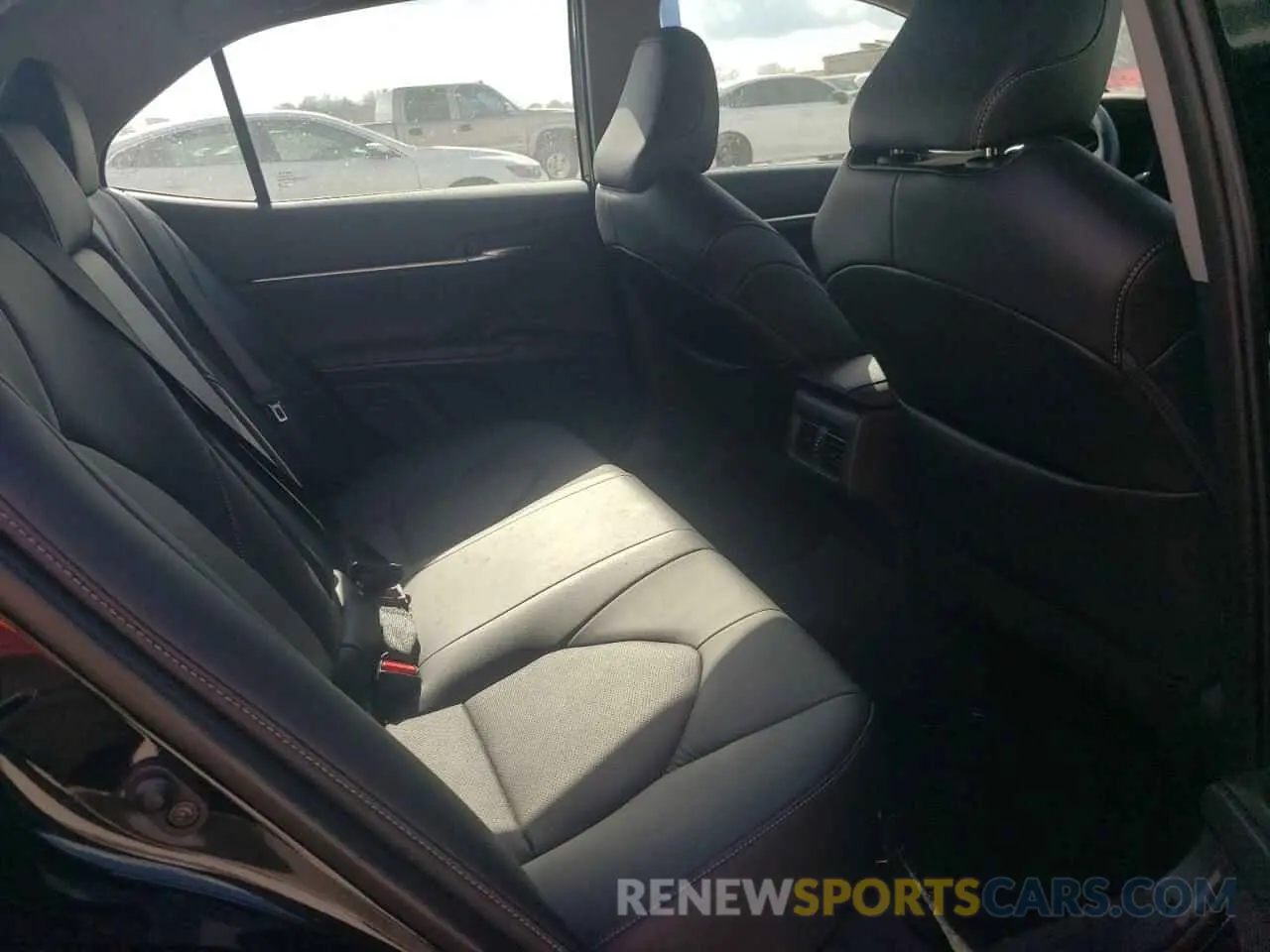 10 Photograph of a damaged car 4T1K61AK2PU084981 TOYOTA CAMRY 2023
