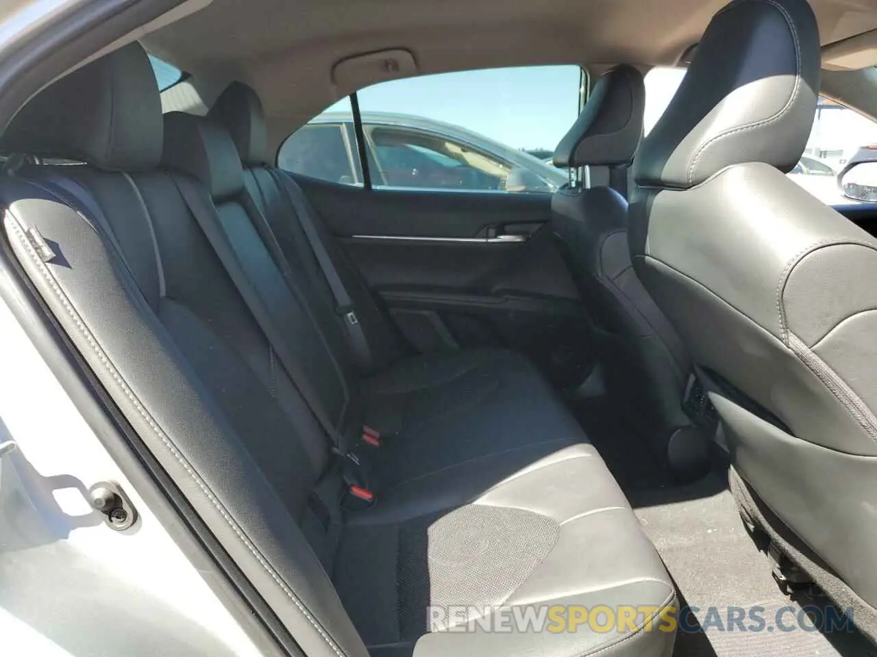 11 Photograph of a damaged car 4T1K61AK2PU102492 TOYOTA CAMRY 2023