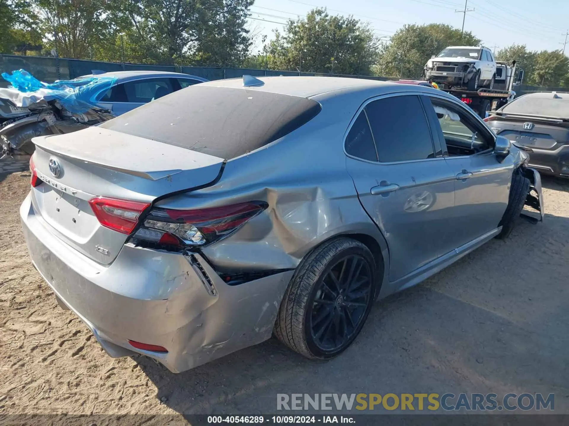 4 Photograph of a damaged car 4T1K61AK2PU154334 TOYOTA CAMRY 2023