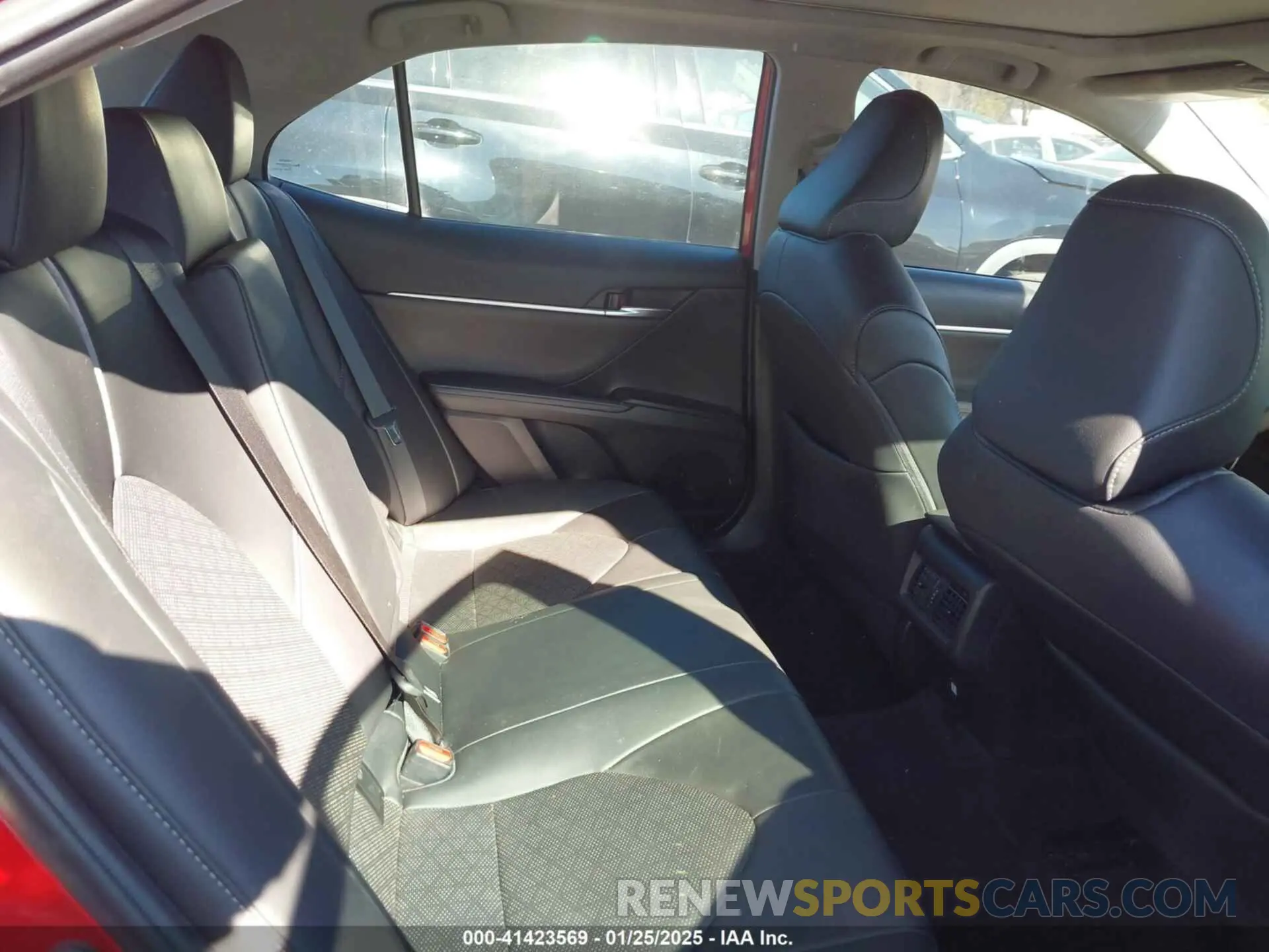 8 Photograph of a damaged car 4T1K61AK3PU092135 TOYOTA CAMRY 2023