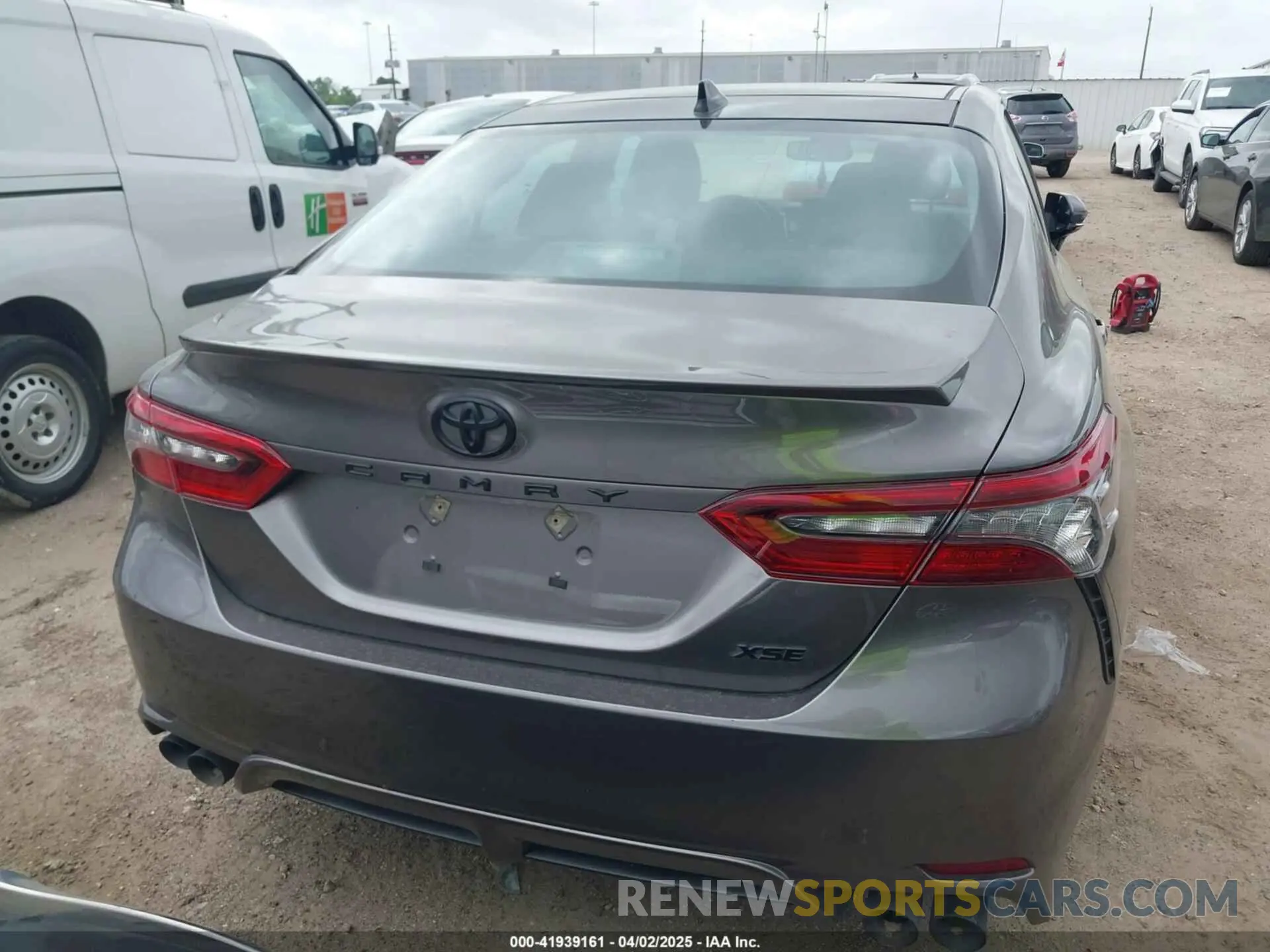 16 Photograph of a damaged car 4T1K61AK3PU178657 TOYOTA CAMRY 2023