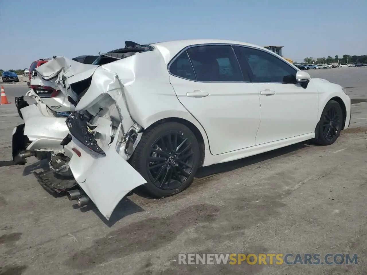 3 Photograph of a damaged car 4T1K61AK3PU725202 TOYOTA CAMRY 2023