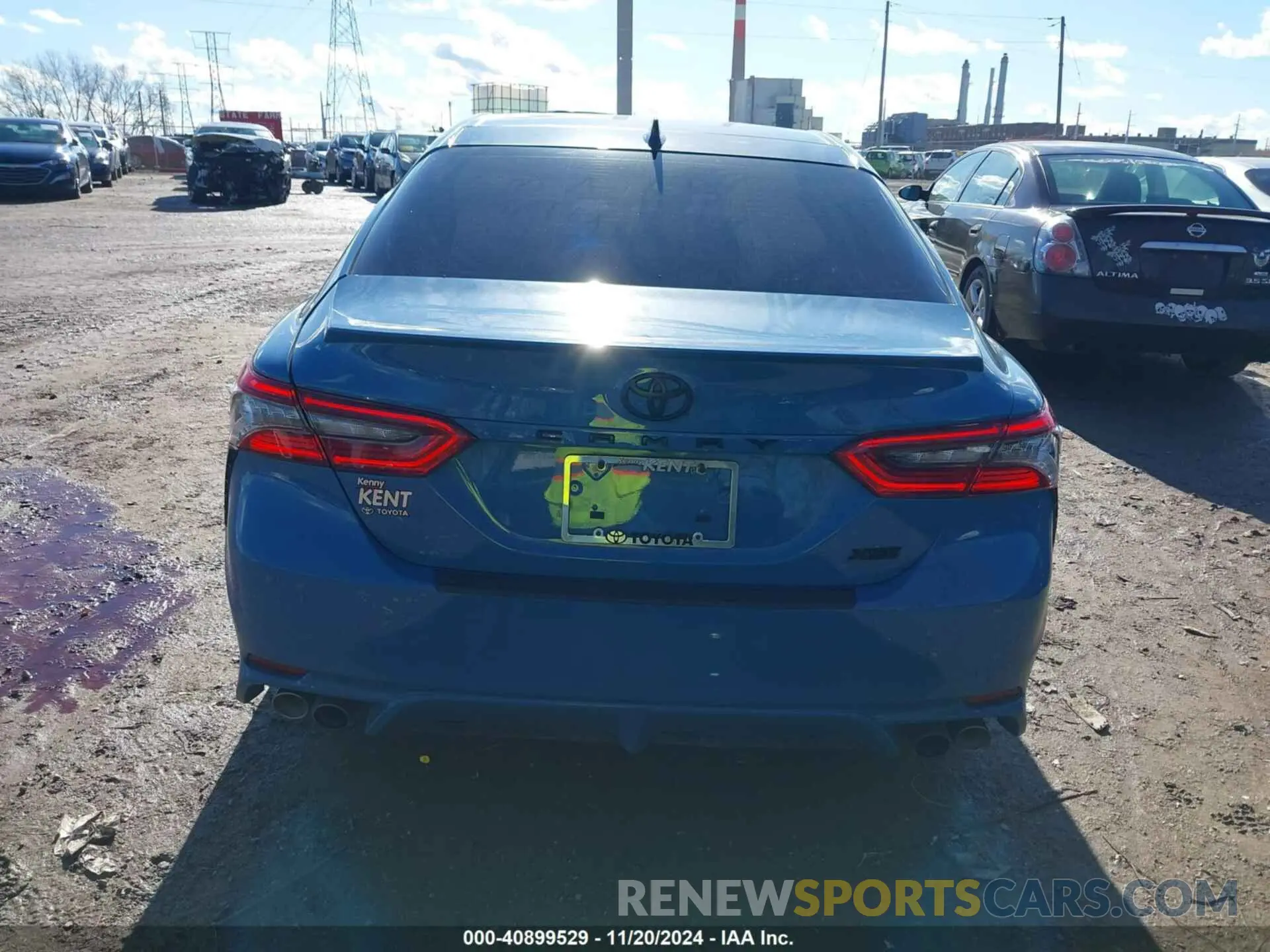 16 Photograph of a damaged car 4T1K61AK4PU118578 TOYOTA CAMRY 2023