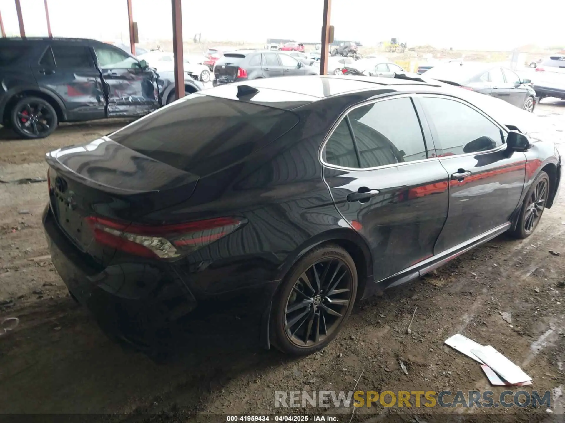 4 Photograph of a damaged car 4T1K61AK4PU792648 TOYOTA CAMRY 2023