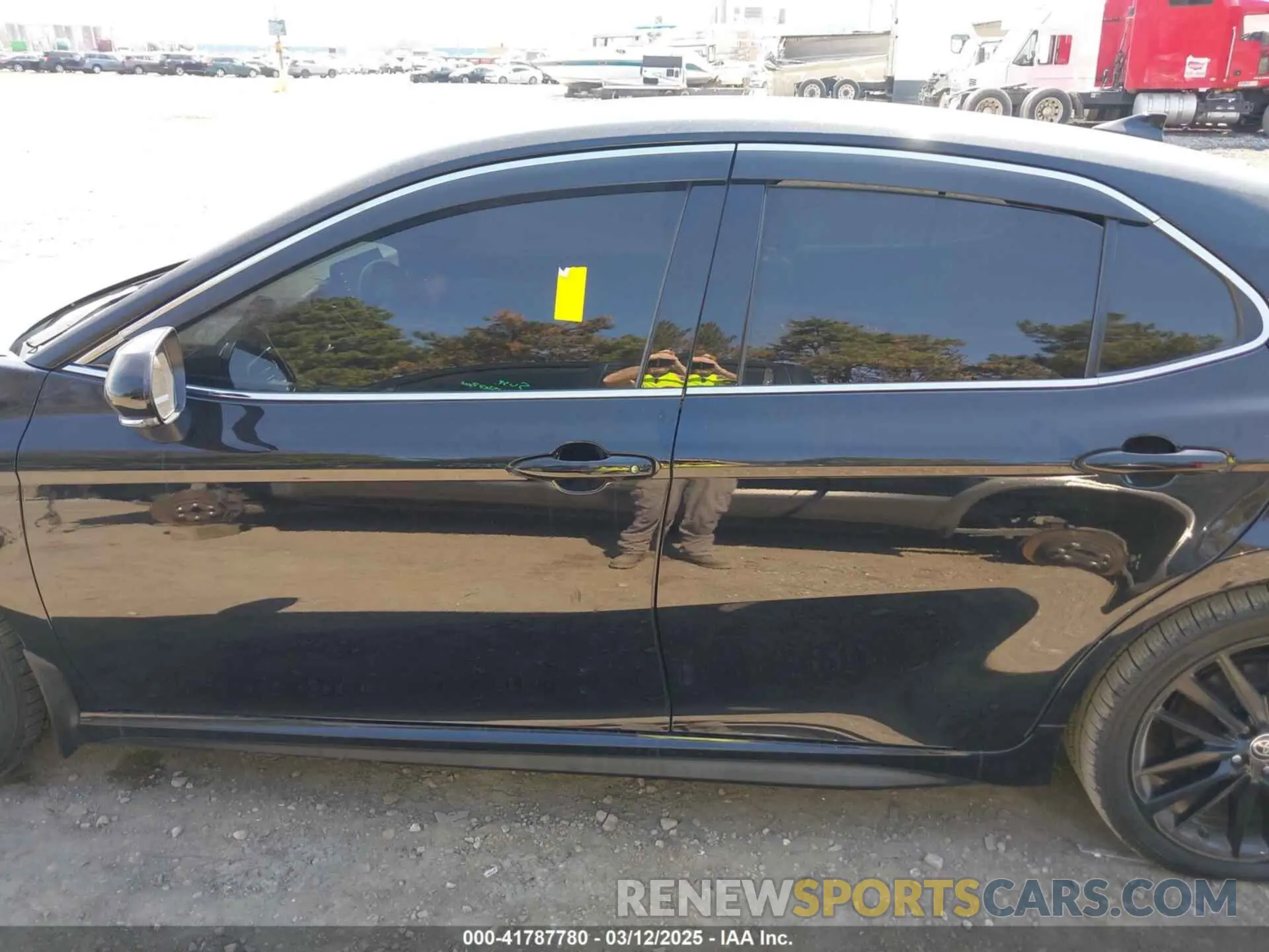 15 Photograph of a damaged car 4T1K61AK5PU759531 TOYOTA CAMRY 2023