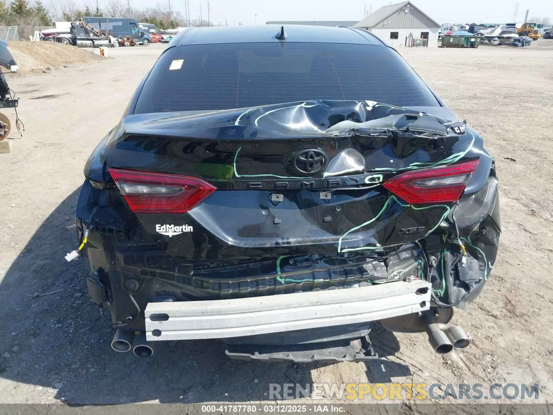 17 Photograph of a damaged car 4T1K61AK5PU759531 TOYOTA CAMRY 2023