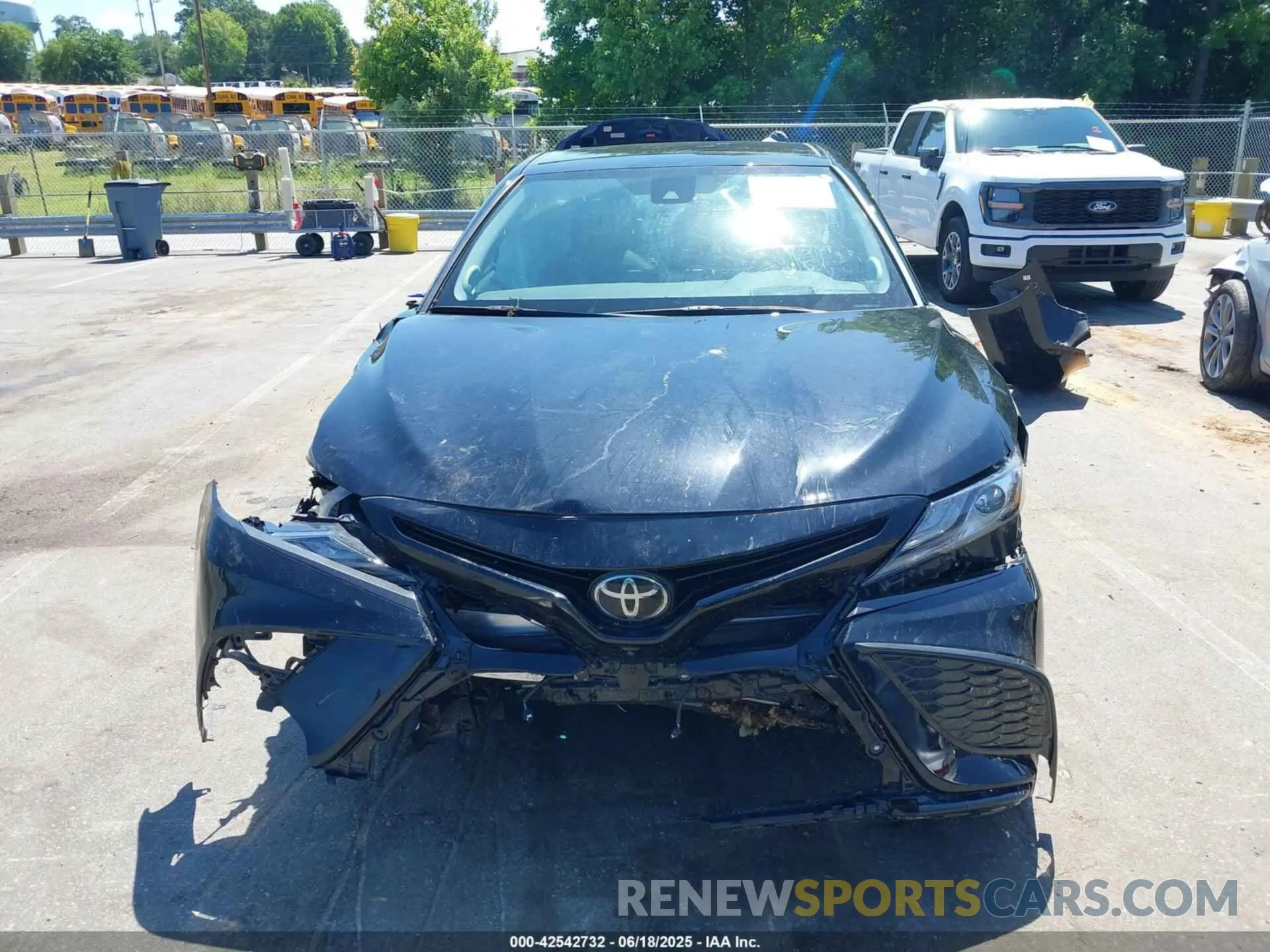 13 Photograph of a damaged car 4T1K61AK5PU796532 TOYOTA CAMRY 2023
