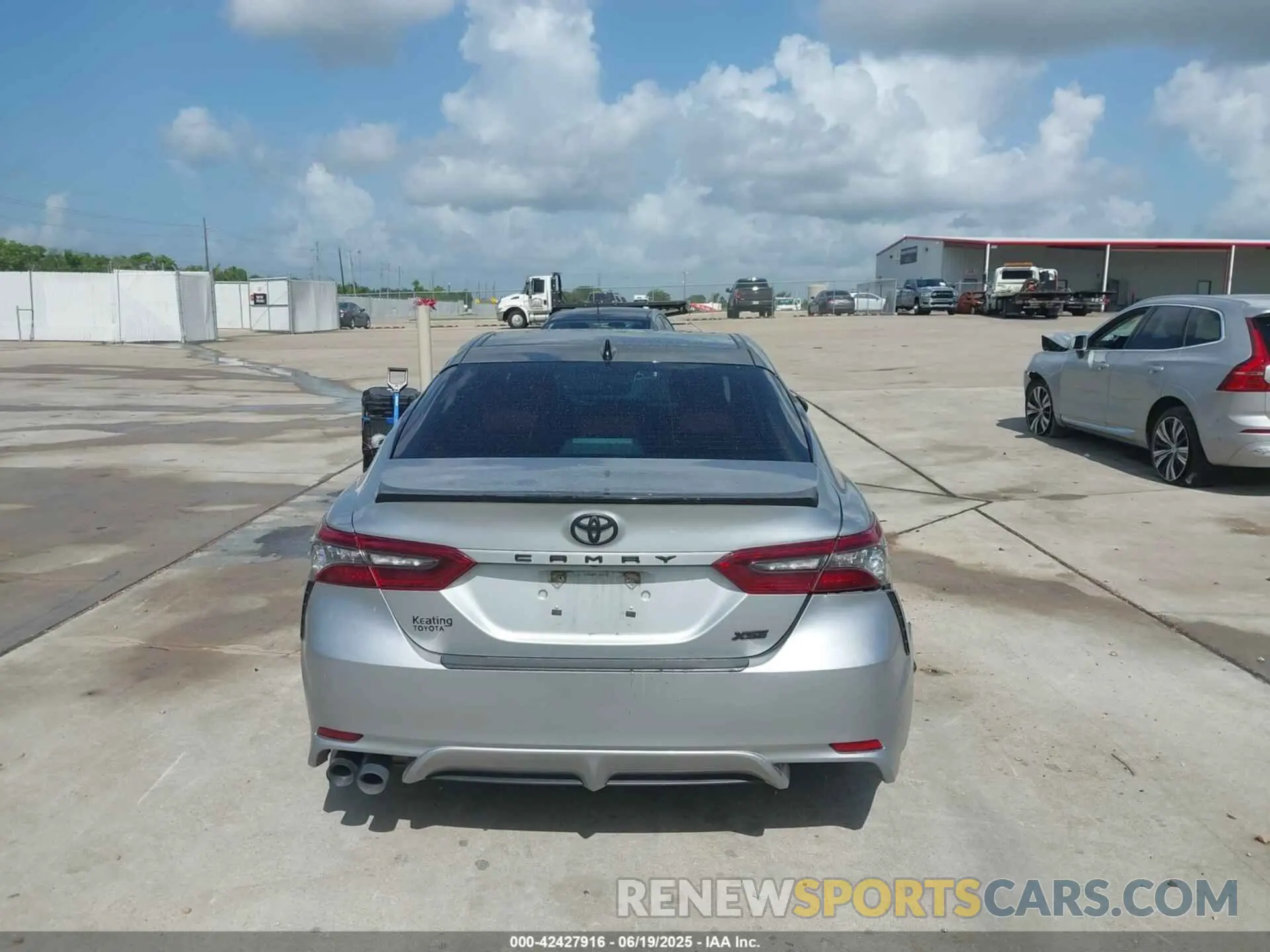 16 Photograph of a damaged car 4T1K61AK6PU079928 TOYOTA CAMRY 2023