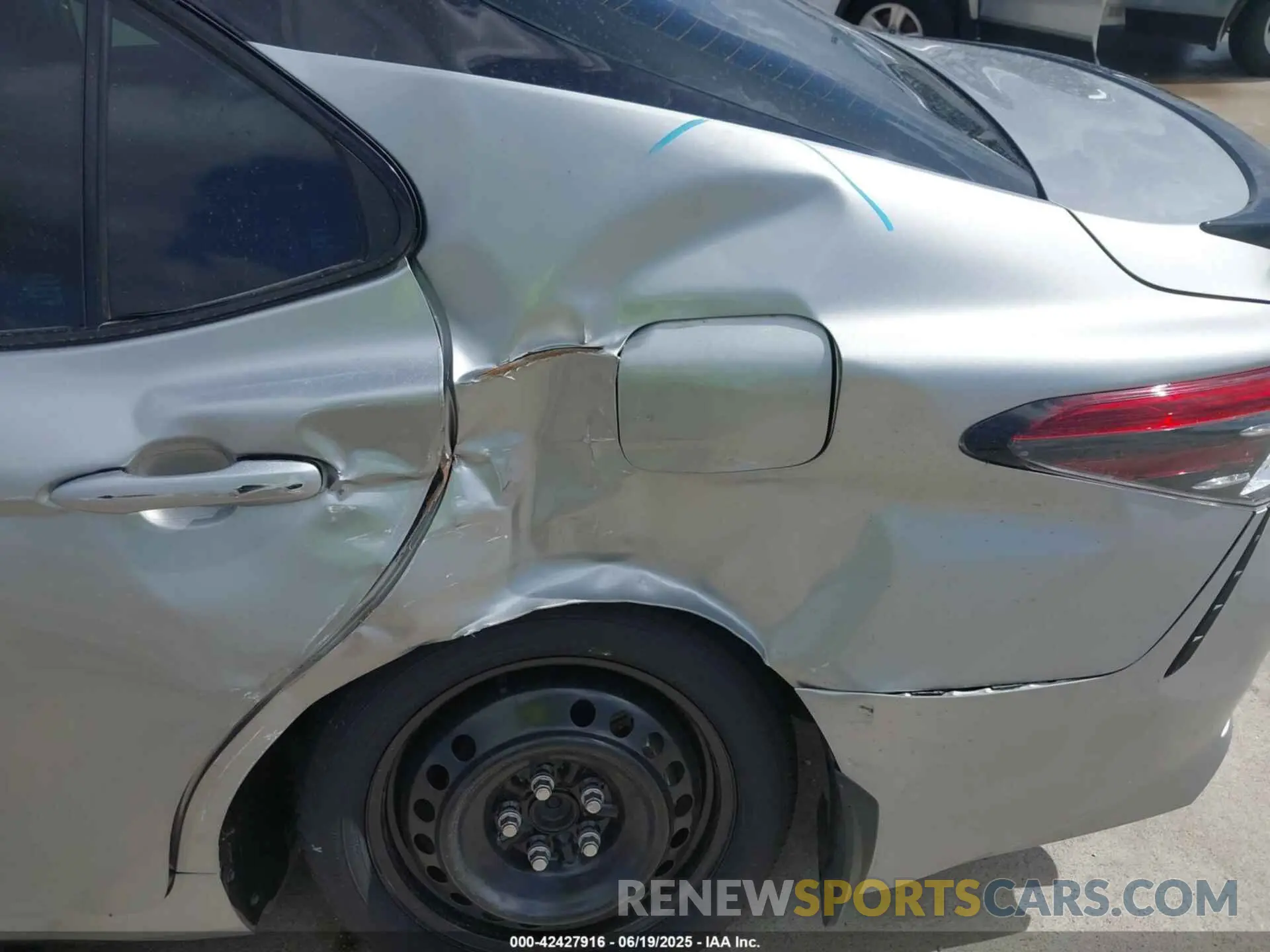 6 Photograph of a damaged car 4T1K61AK6PU079928 TOYOTA CAMRY 2023