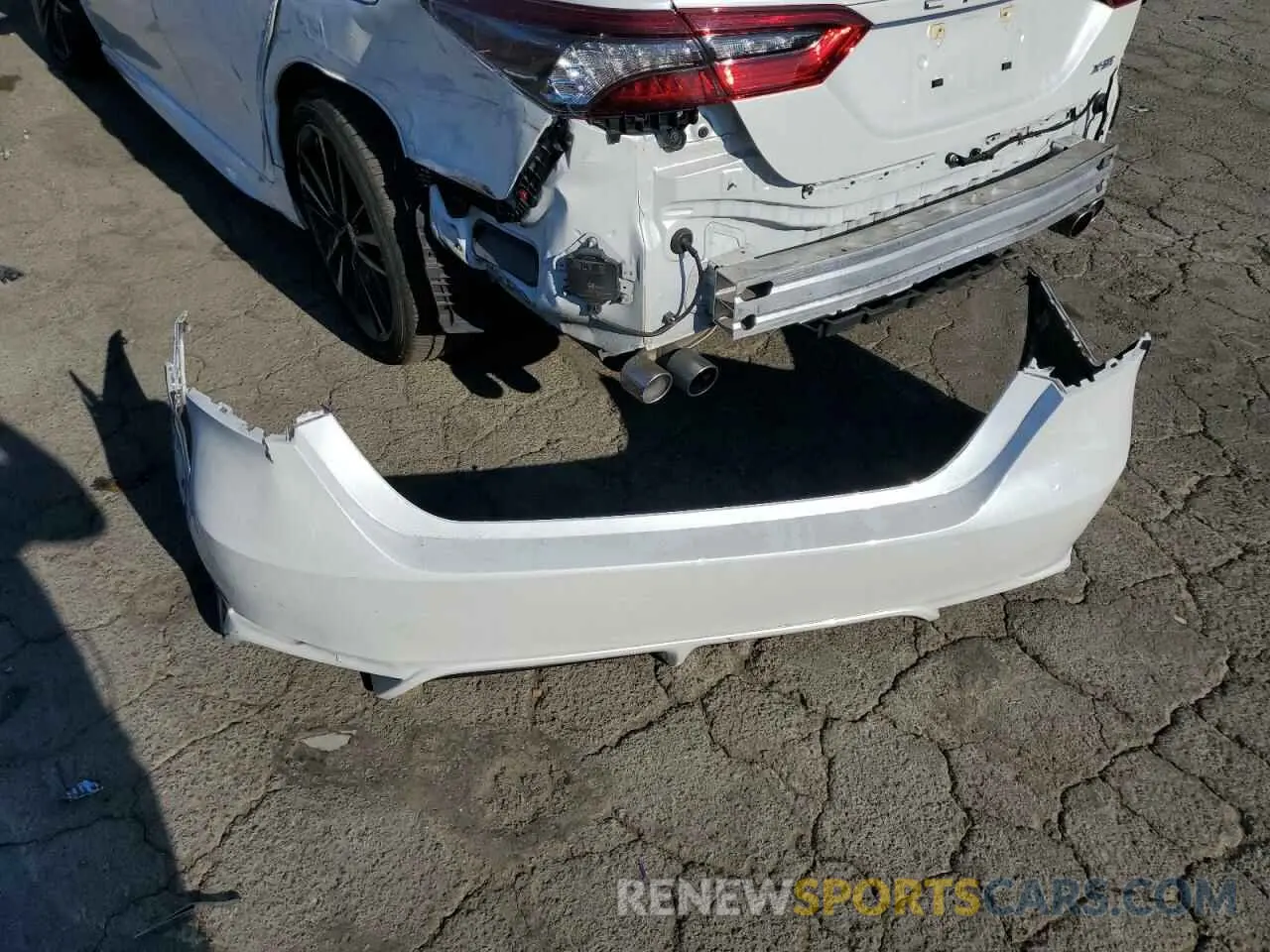 12 Photograph of a damaged car 4T1K61AK6PU121966 TOYOTA CAMRY 2023