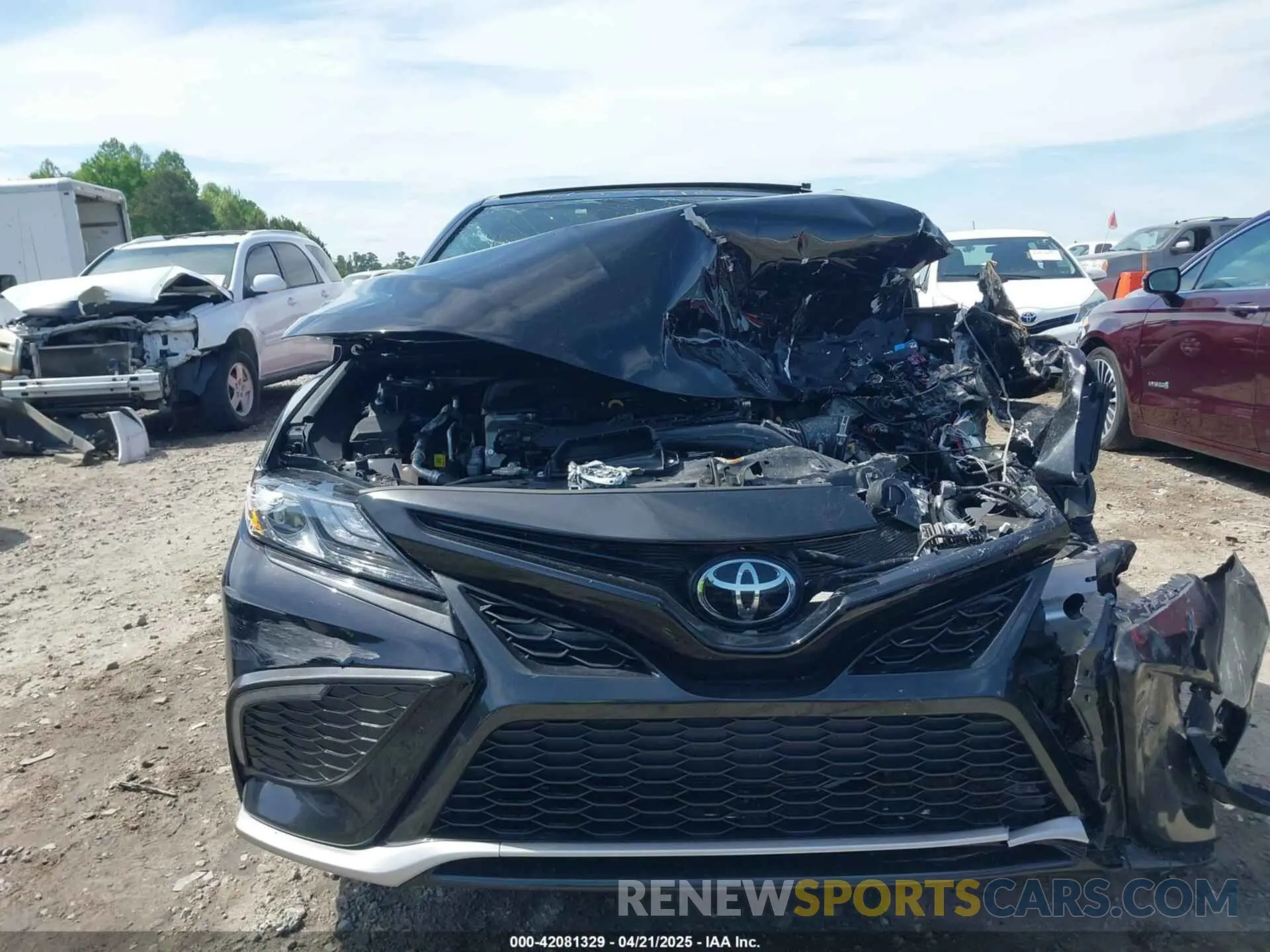 13 Photograph of a damaged car 4T1K61AK6PU730118 TOYOTA CAMRY 2023