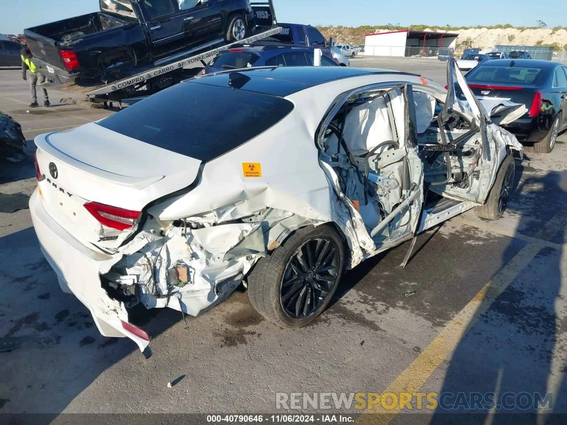 4 Photograph of a damaged car 4T1K61AK7PU092042 TOYOTA CAMRY 2023