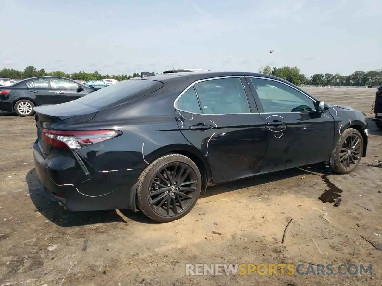 3 Photograph of a damaged car 4T1K61AK7PU178967 TOYOTA CAMRY 2023