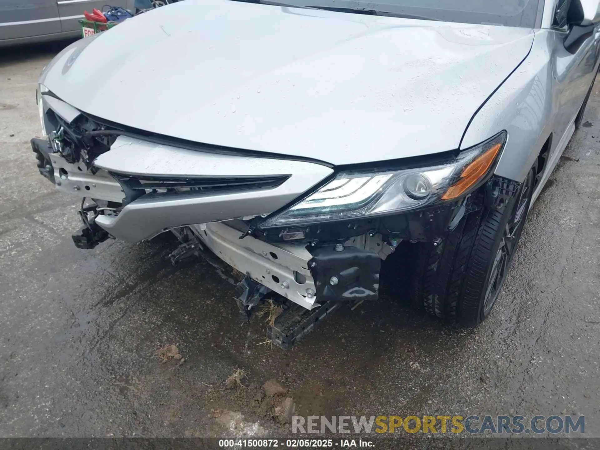 17 Photograph of a damaged car 4T1K61AK7PU733433 TOYOTA CAMRY 2023